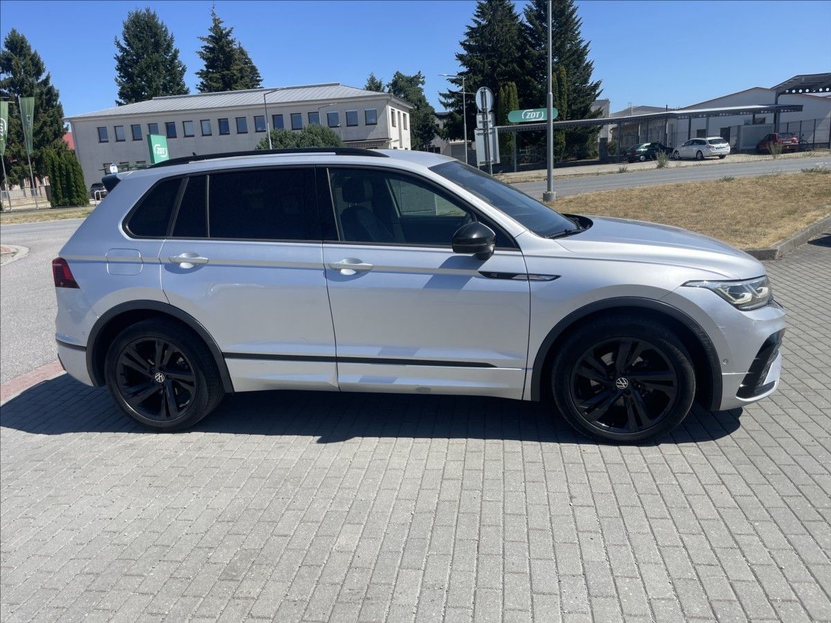 Volkswagen Tiguan, 2,0 TDi 110kw DSG R-Line LED R - fotka 5