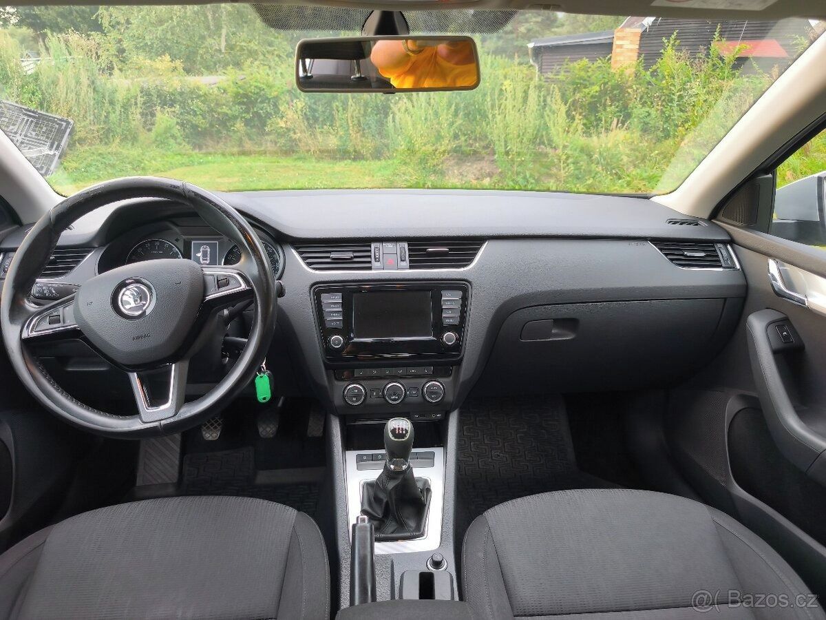 Škoda Octavia, 3 combi 2.0TDi 110kW - Webasto - fotka 4