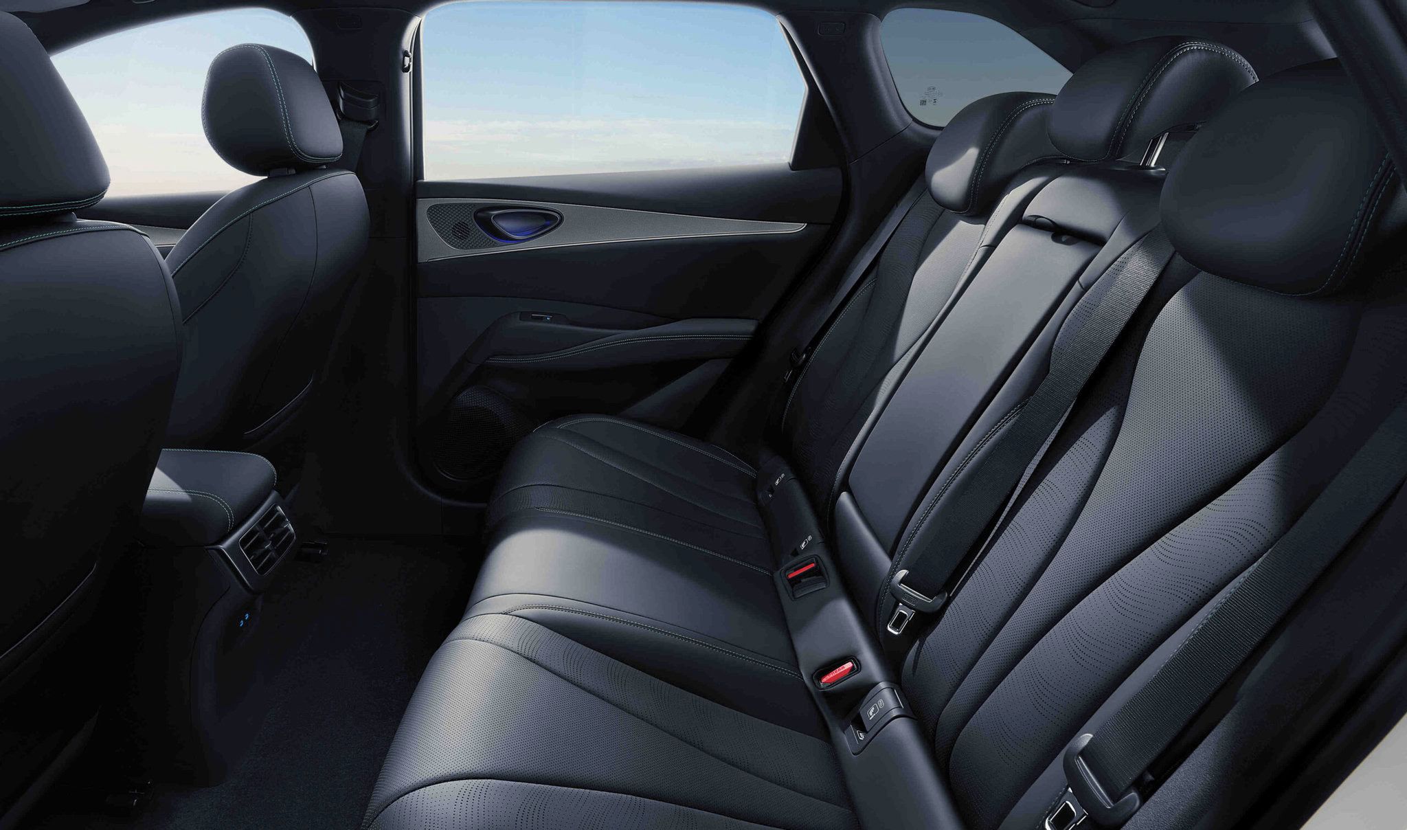 BYD Seal 6, Comfort - fotka 6