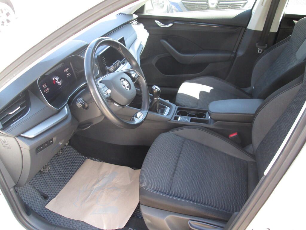 Škoda Octavia, Ambition 1.5 TSI 110 kW - fotka 3