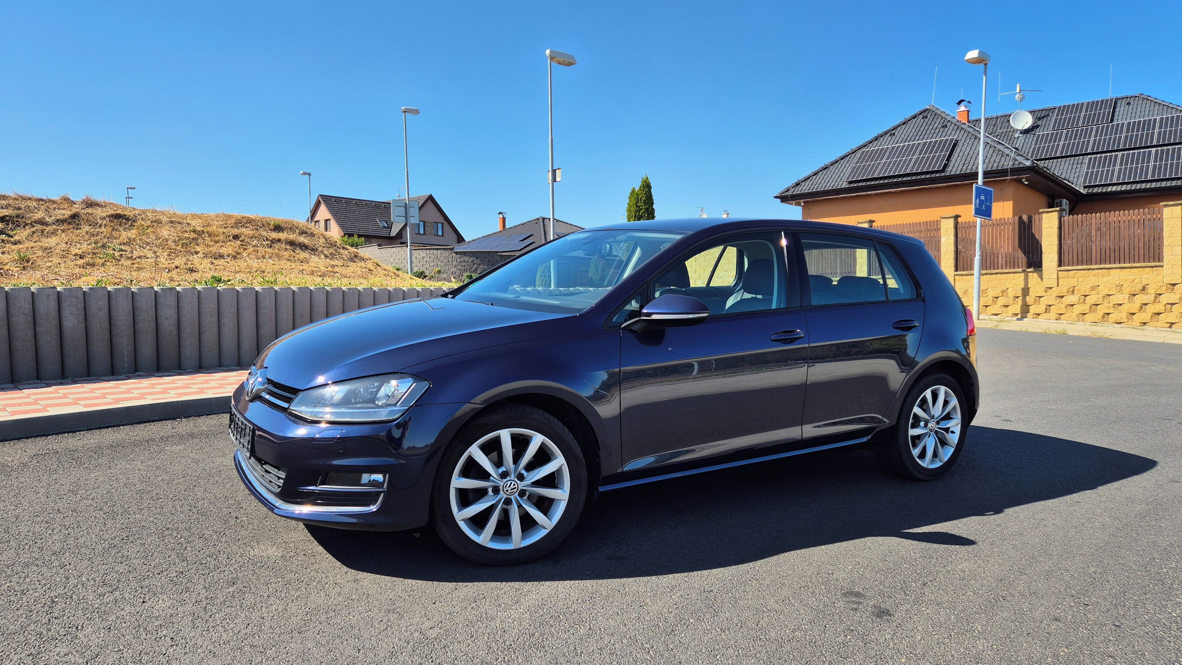 Volkswagen Golf, 1,4tsi 92kw Highline,servis VW - fotka 3