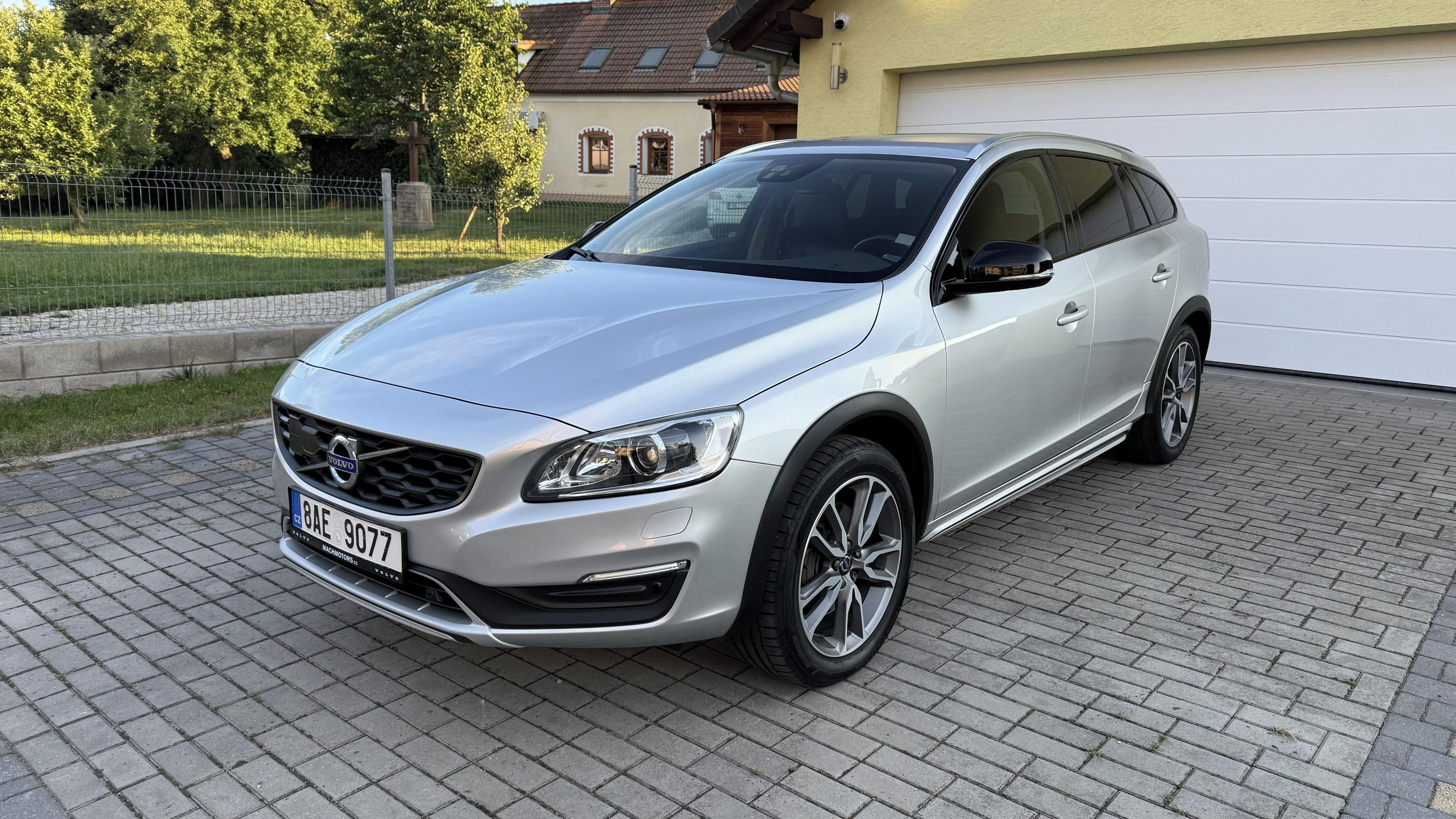 Volvo V60, Cross Country, D4 140kW