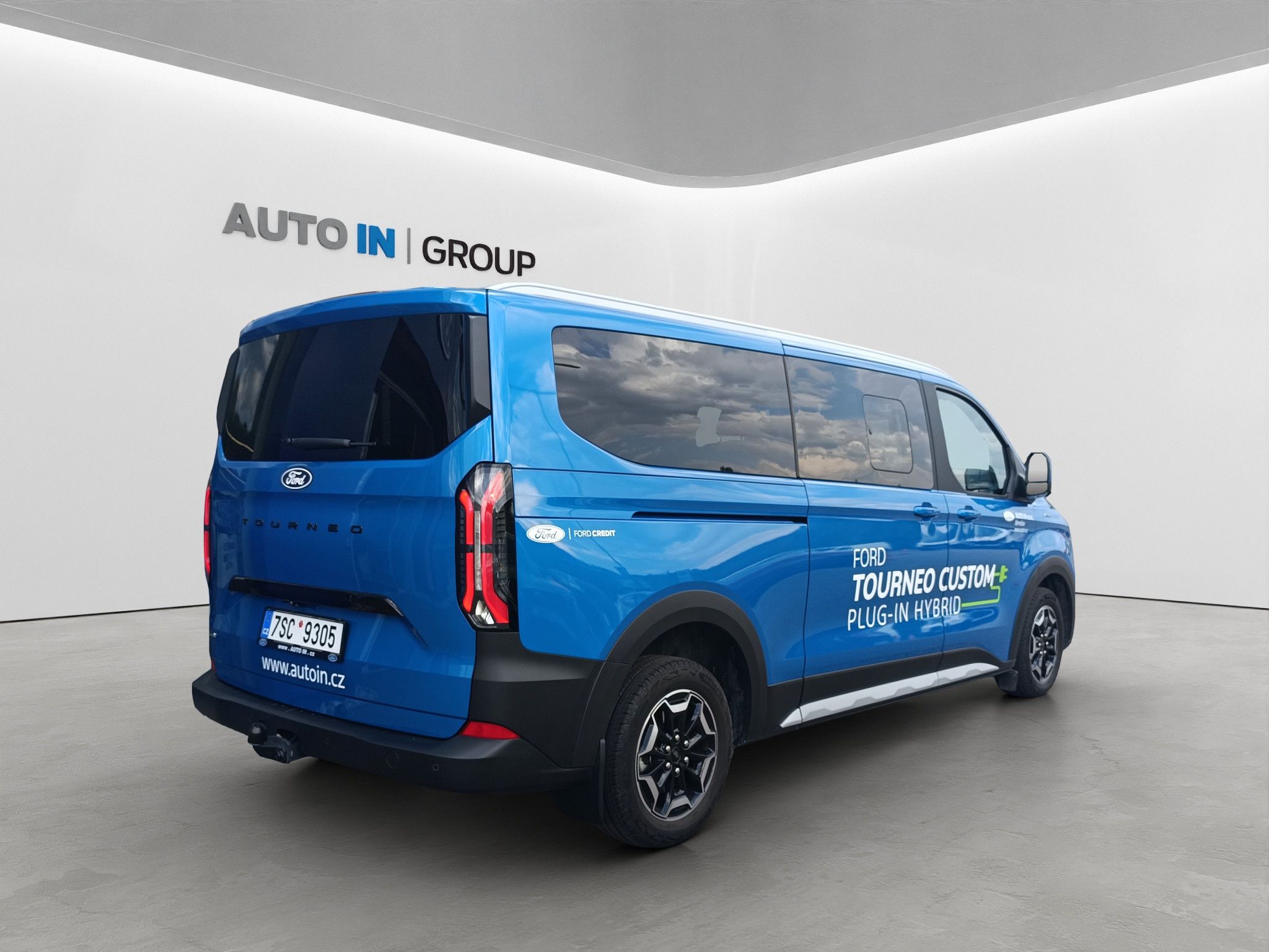 Ford Tourneo Custom, Active L2, 2,5 PHEV 171 kW, př - fotka 6