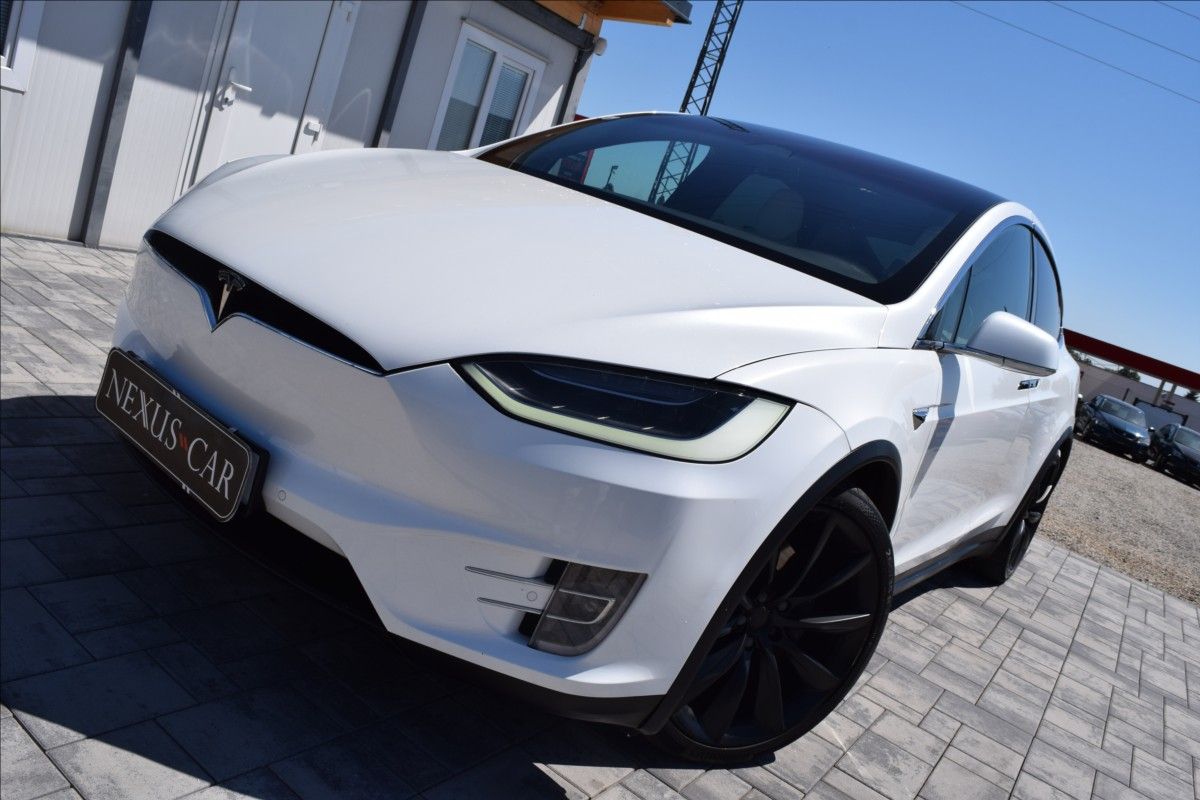 Tesla Model X, 100D FSD 6MÍST TAŽNÉ