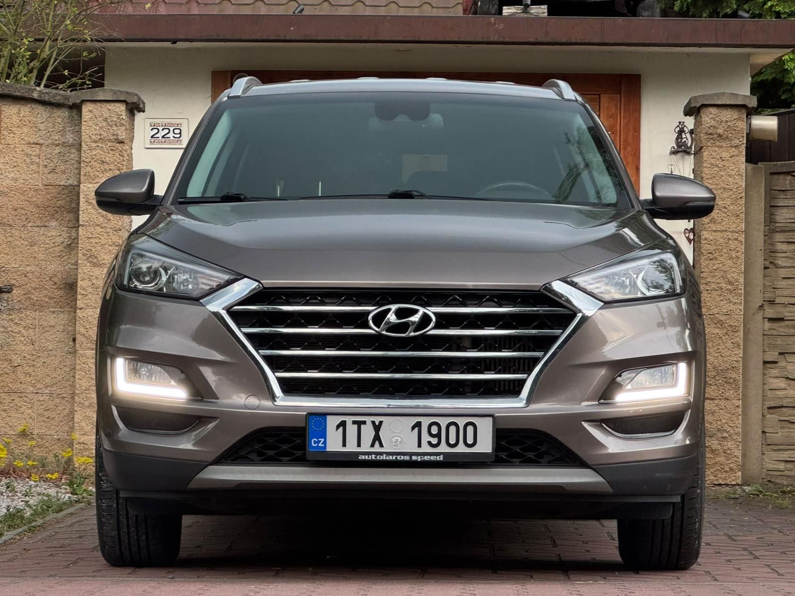 Hyundai Tucson, 1.6D 4x4 1.MAJIT. ČR DPH TAŽNÉ - fotka 2