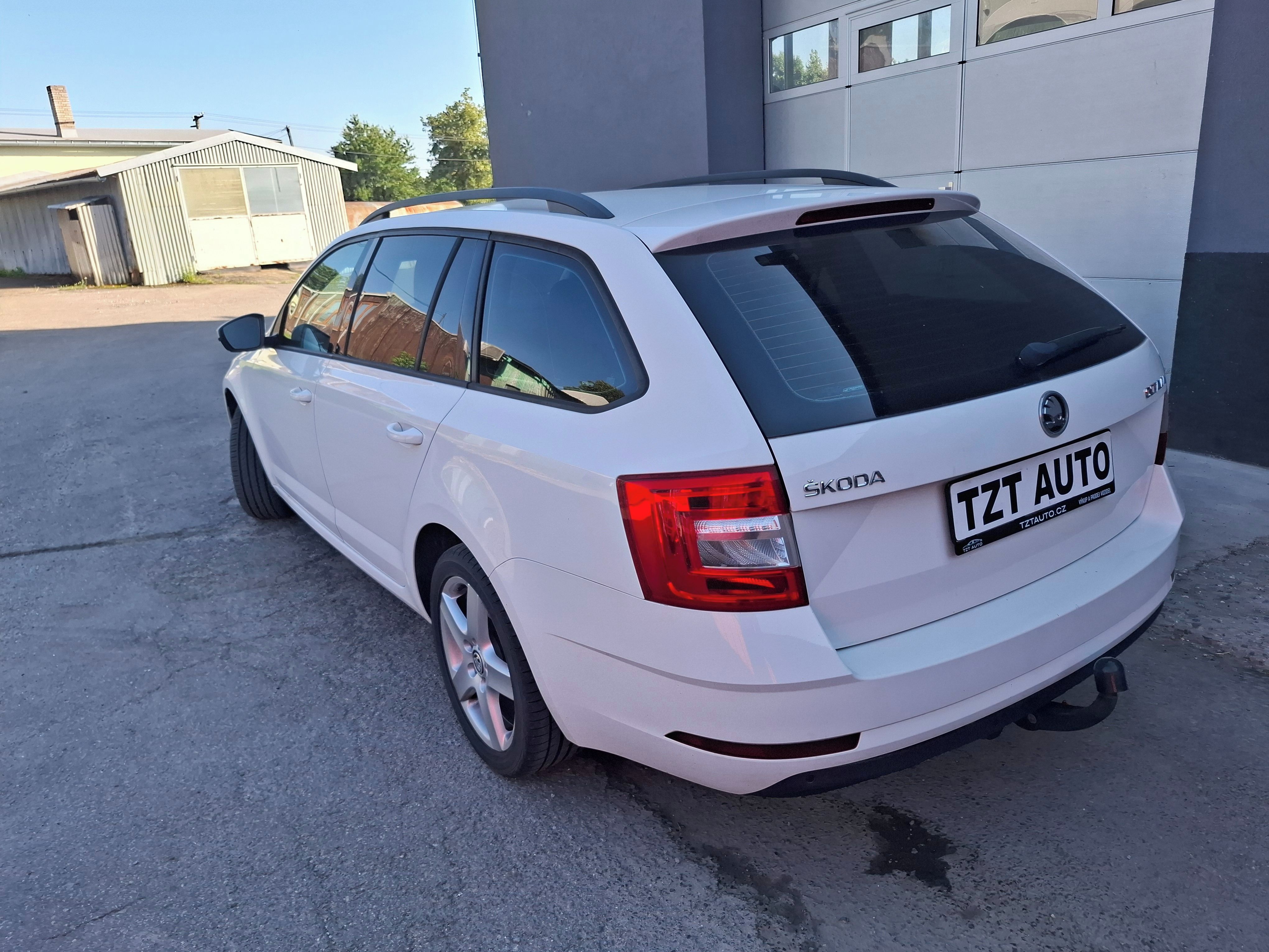 Škoda Octavia, III 1.6TDi 85kW PLNÝ SERVIS - fotka 4