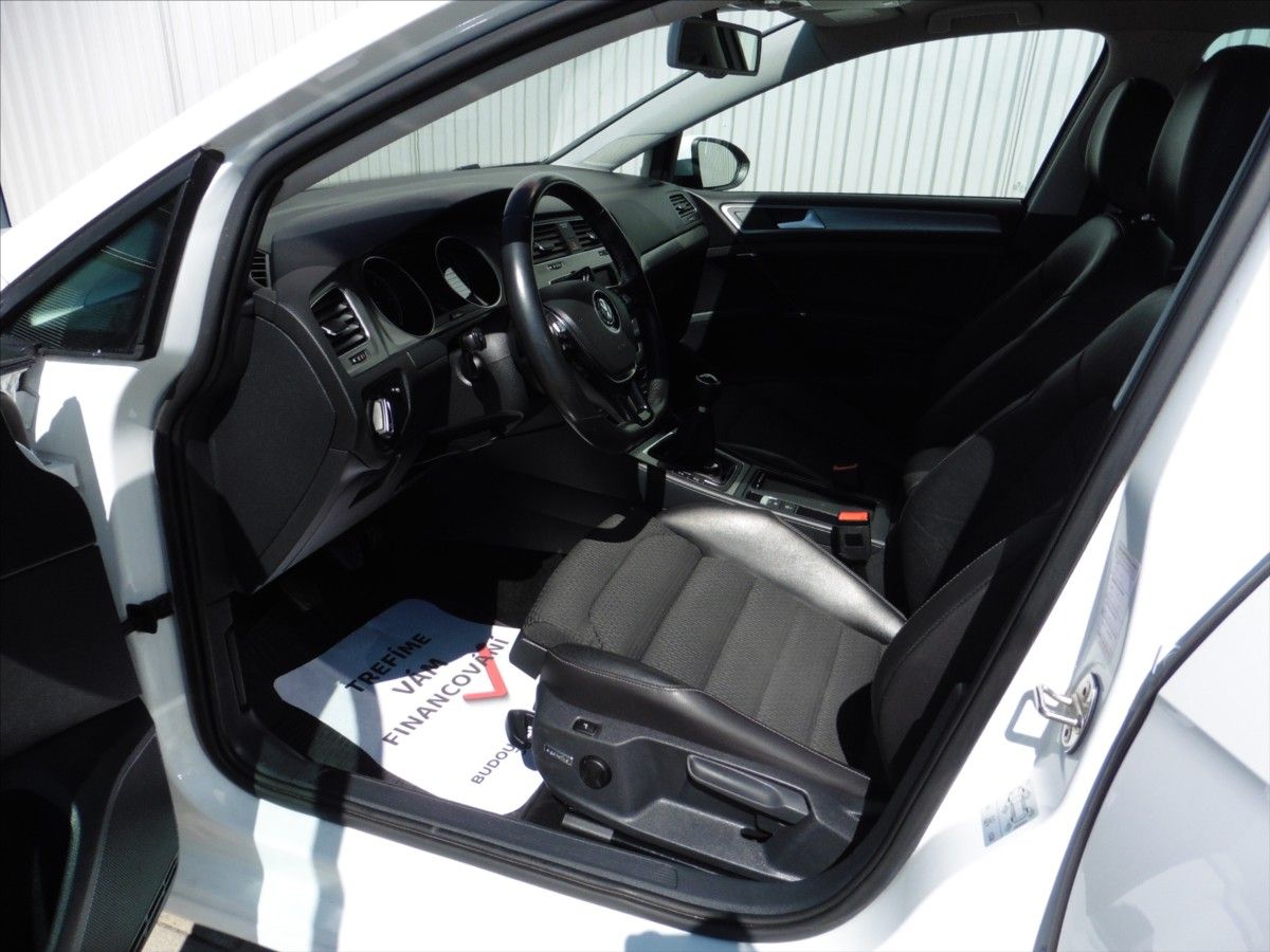 Volkswagen Golf, 1,6 1,6 TDI Comfortline 4Mot - fotka 6