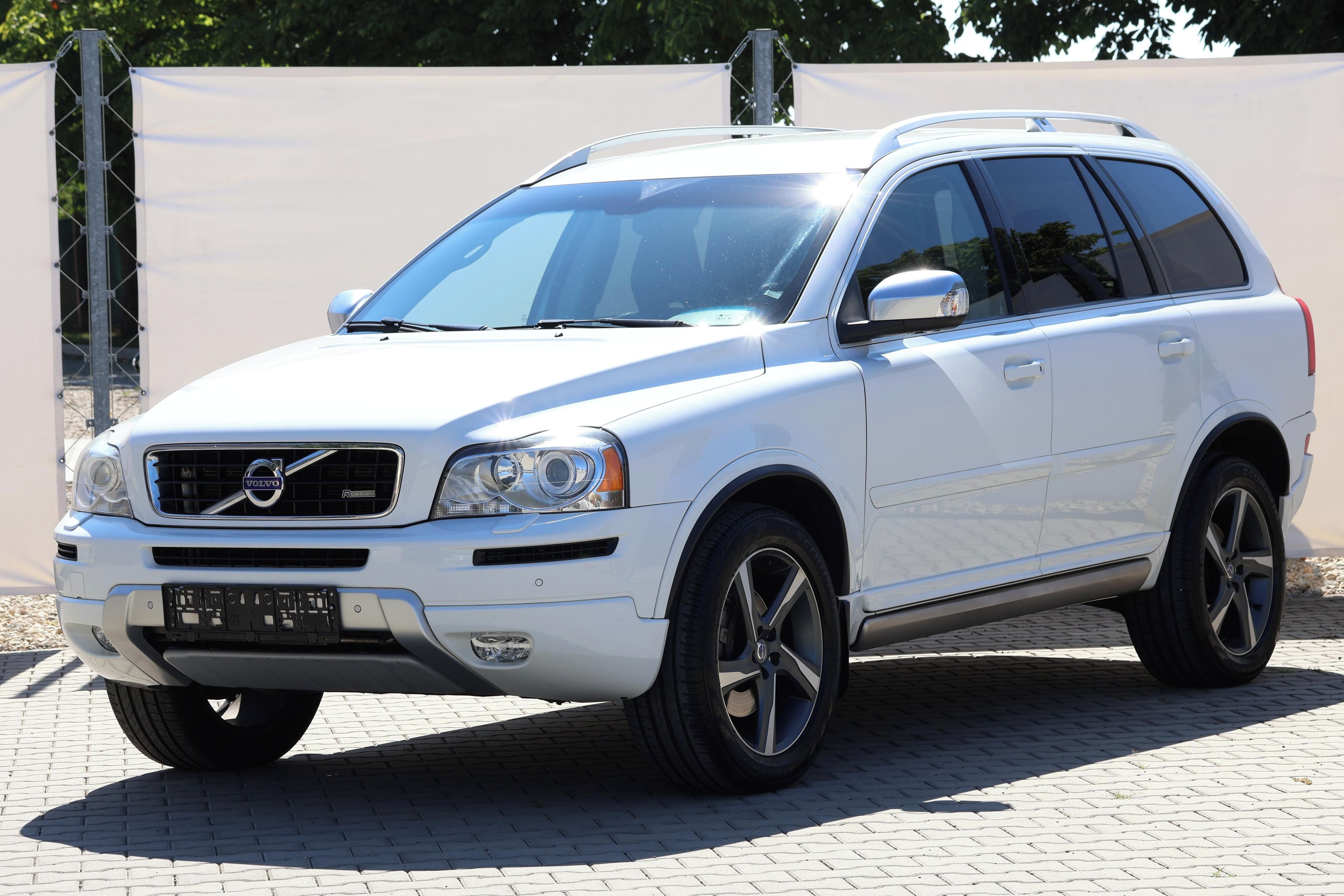 Volvo XC90, 2.4D5*147kW*R-DESING*7Míst*1MA