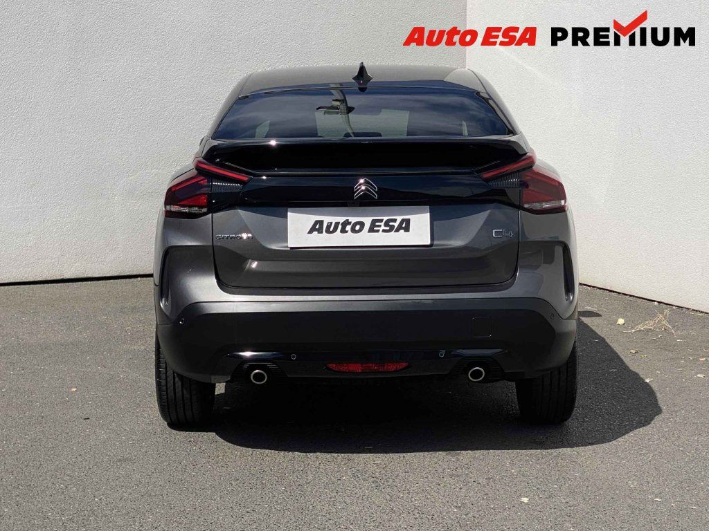 Citroën C4, 1.2,navi - fotka 5