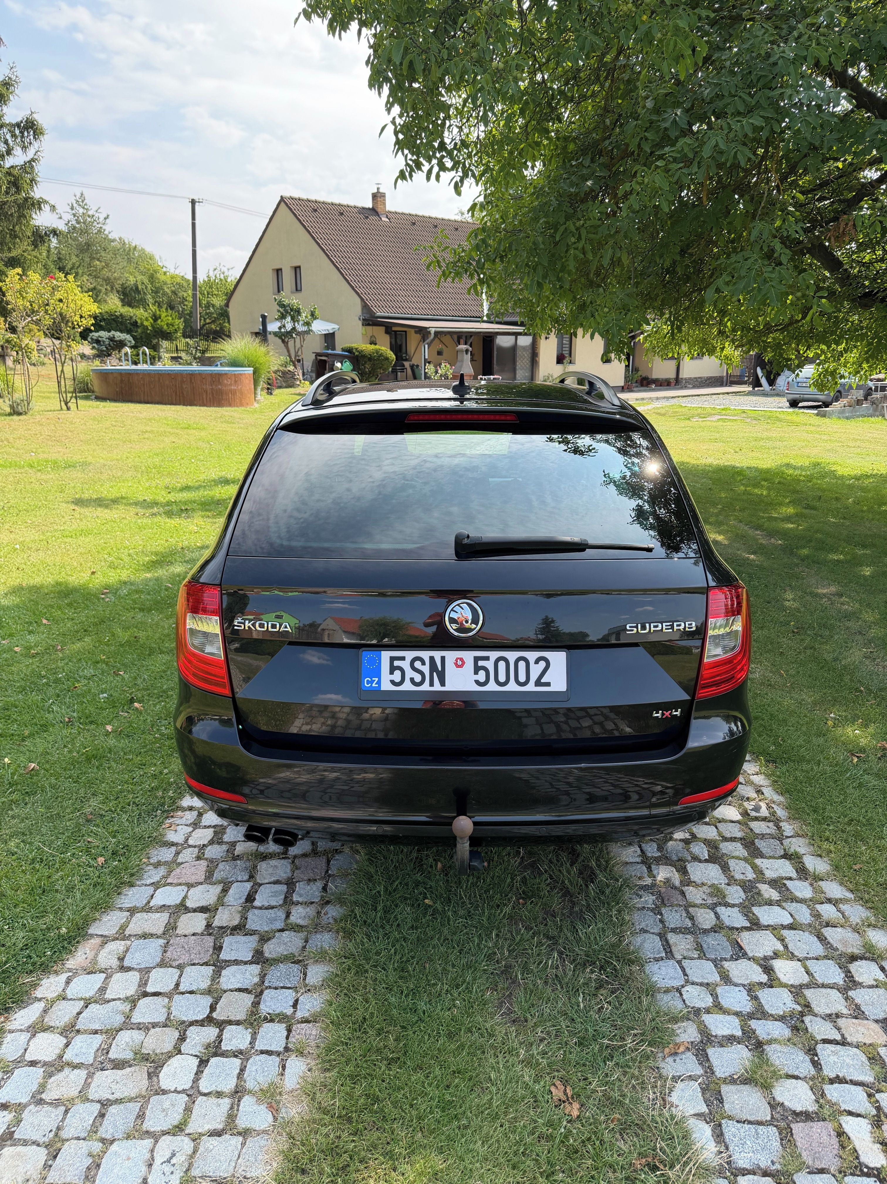 Škoda Superb, 2.0 TDI, DSG, 4x4, panorama - fotka 5