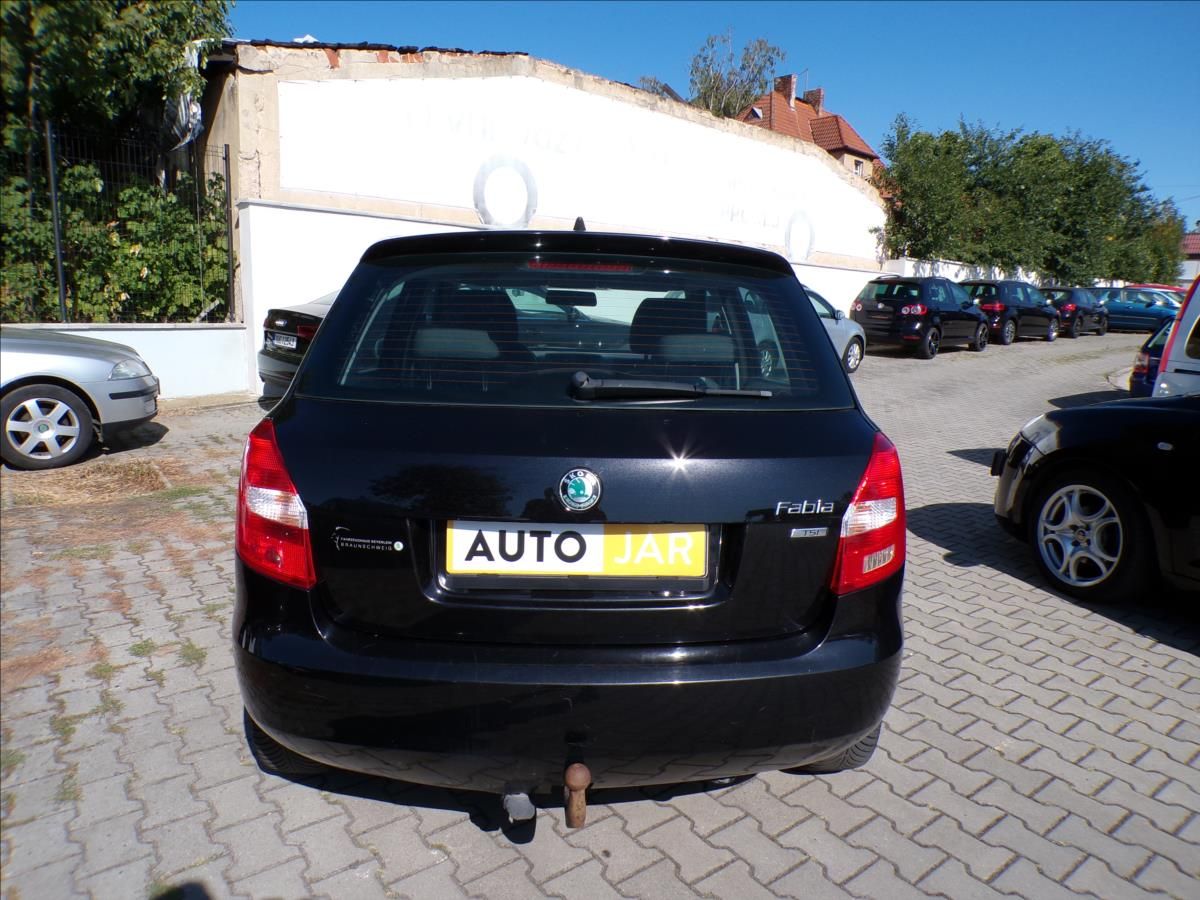 Škoda Fabia, 1,2 TSI  TAŽNÉ ZAŘÍZENÍ,KLIMA - fotka 6