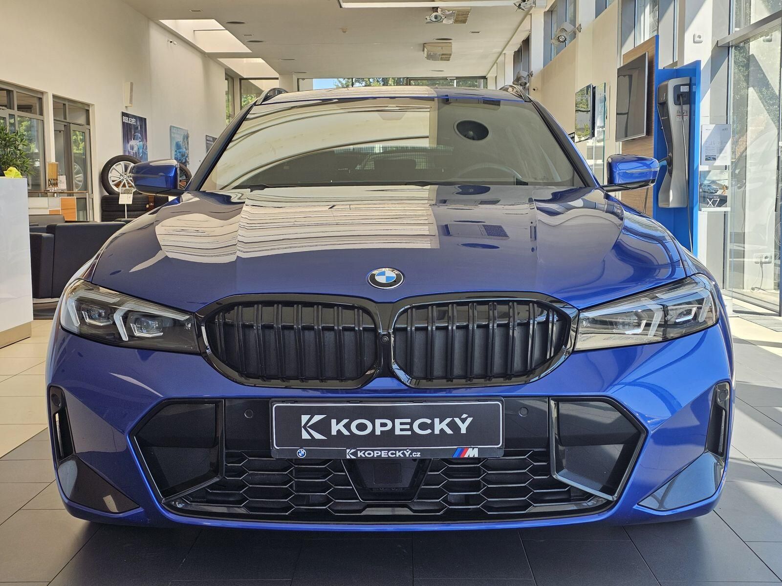 BMW Řada 3, 320d xDrive M paket - fotka 2