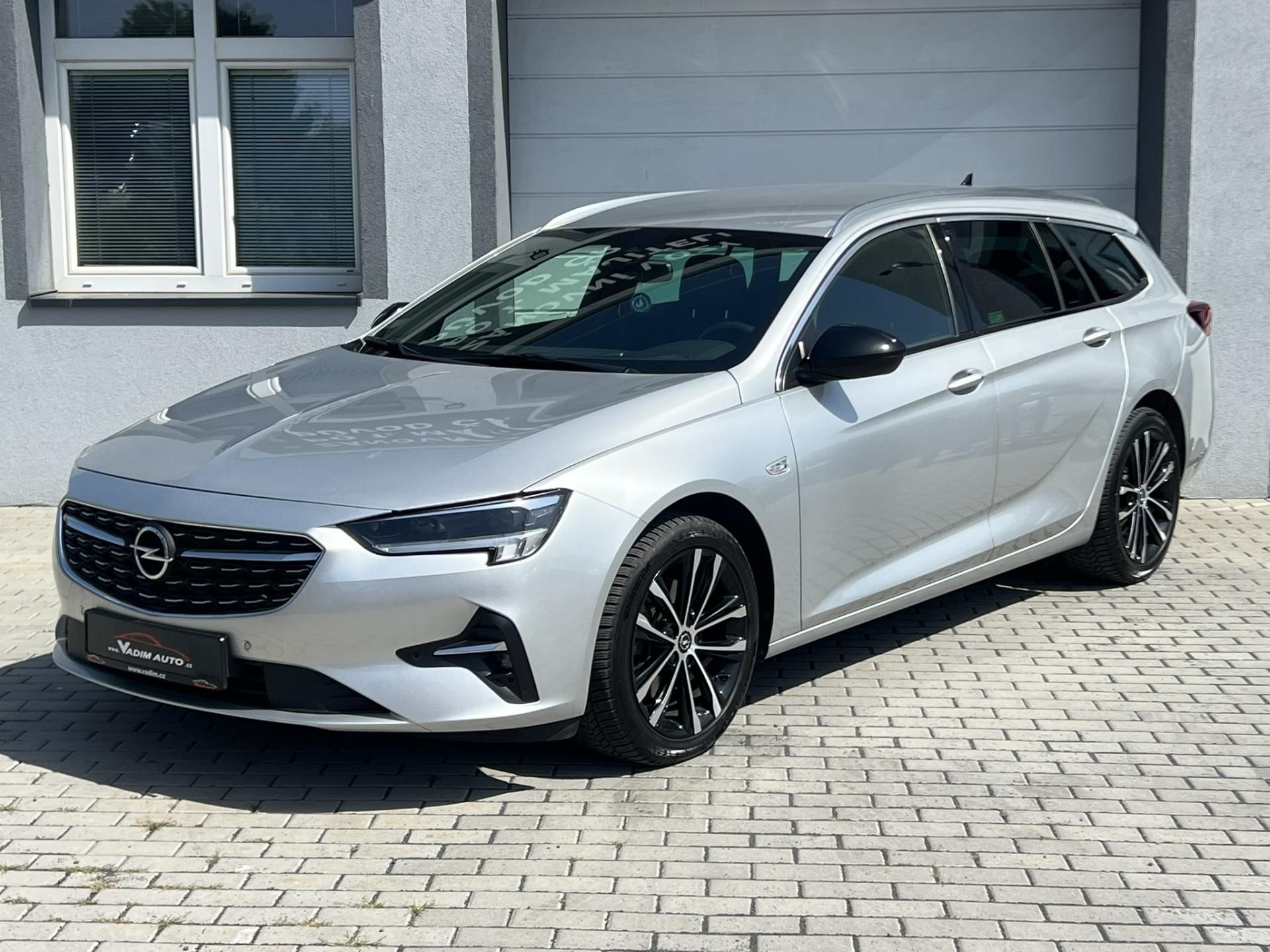 Opel Insignia, 2.0CDTi 128kW AUTOMAT ELEGANCE - fotka 2