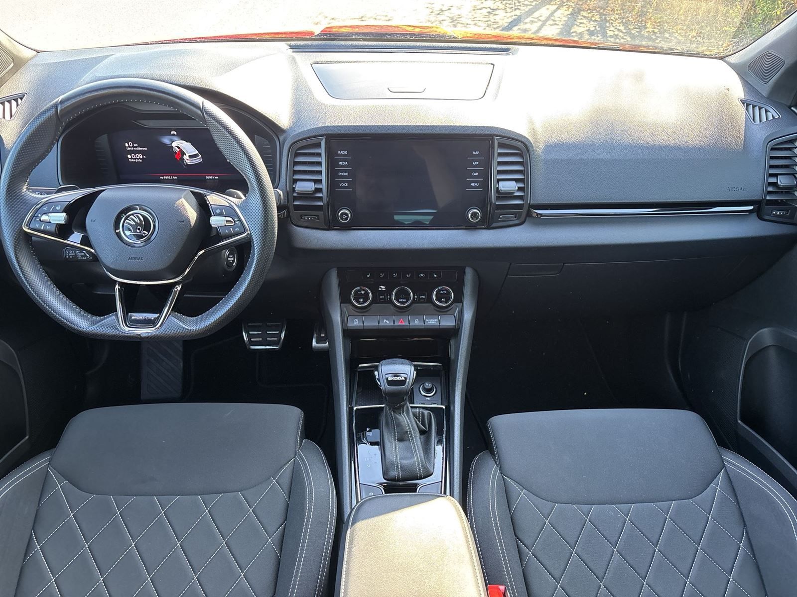 Škoda Karoq, 1.5 TSI DSG Sportline - fotka 5