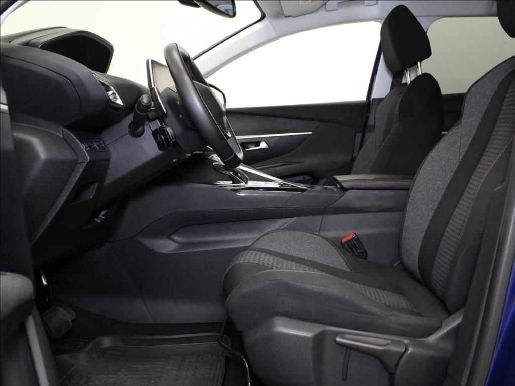 Peugeot 3008, 1,6 HDi 120k. 6AT 1.majitel.ČR - fotka 6