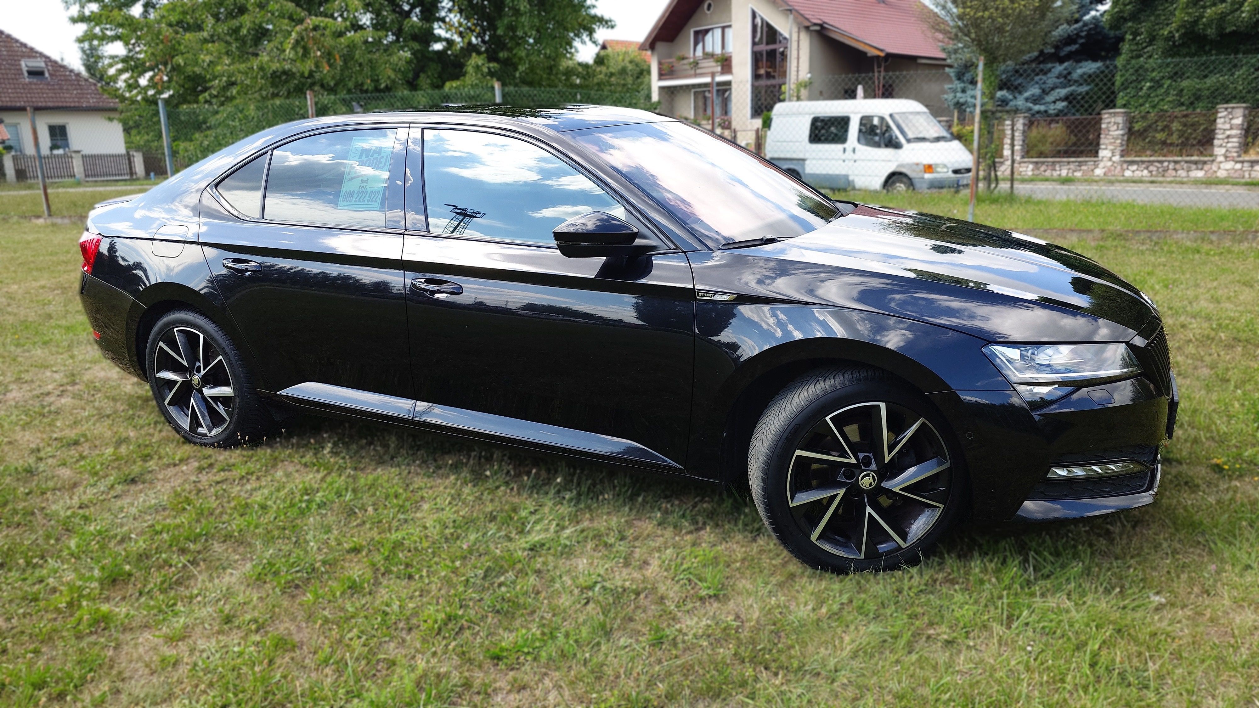 Škoda Superb, Sportline, top stav - fotka 4