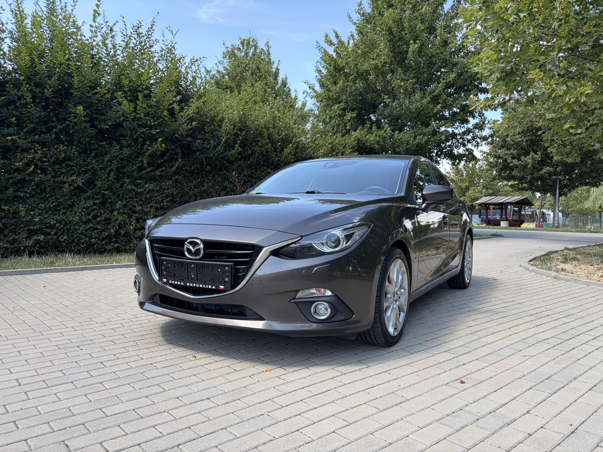 Mazda 3, 2.0 Sports-Line - fotka 2