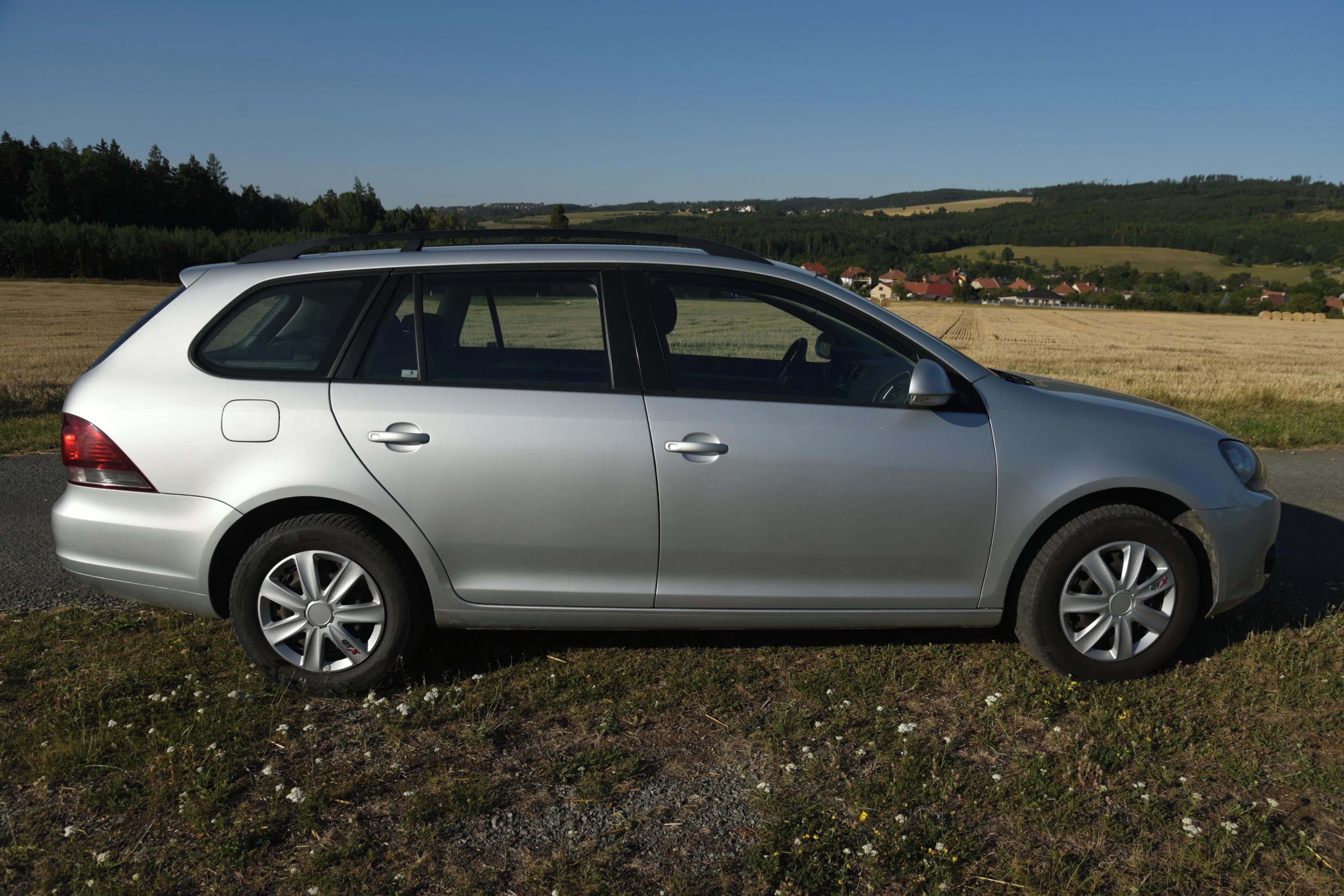 Volkswagen Golf Variant, 1.6TDI ČR původ - fotka 4