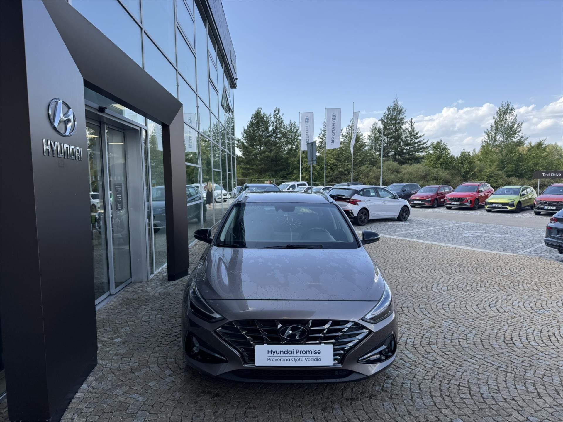 Hyundai i30, 1,5 T-GDi, AUT, PREMIUM - fotka 2