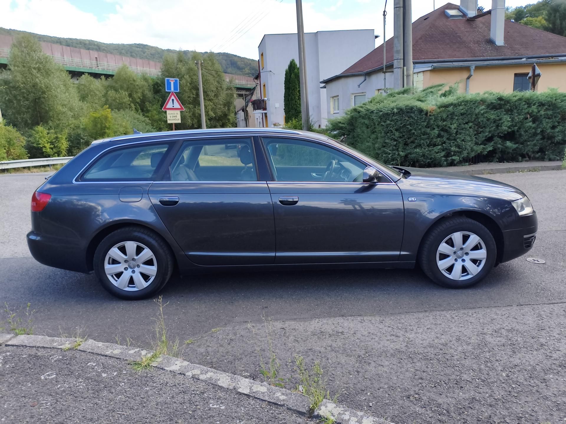 Audi A6 Avant, 3,2 FSI Quattro 188Kw - fotka 5