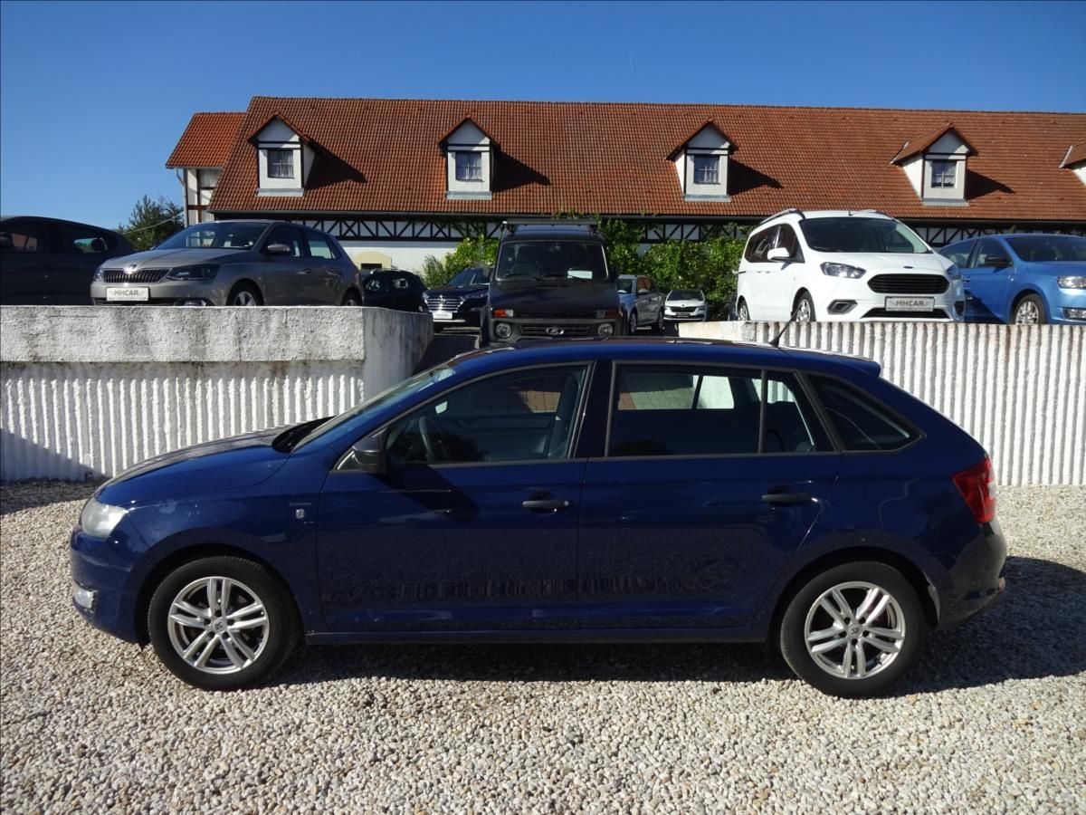 Škoda Rapid, 1,2i 55kW - fotka 4