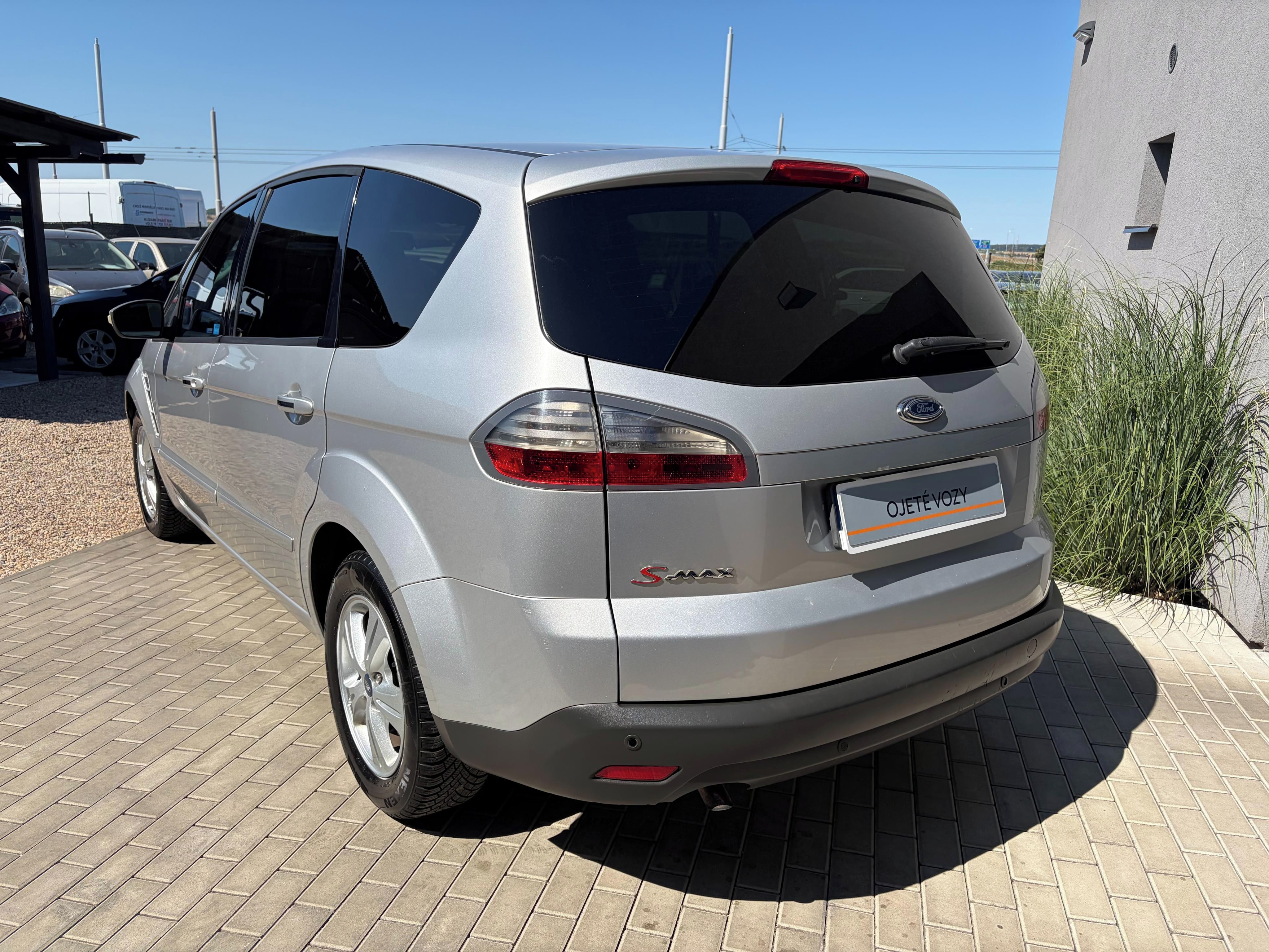 Ford S-MAX, 2.3i Duratec TITANIUM, 7 Míst - fotka 4