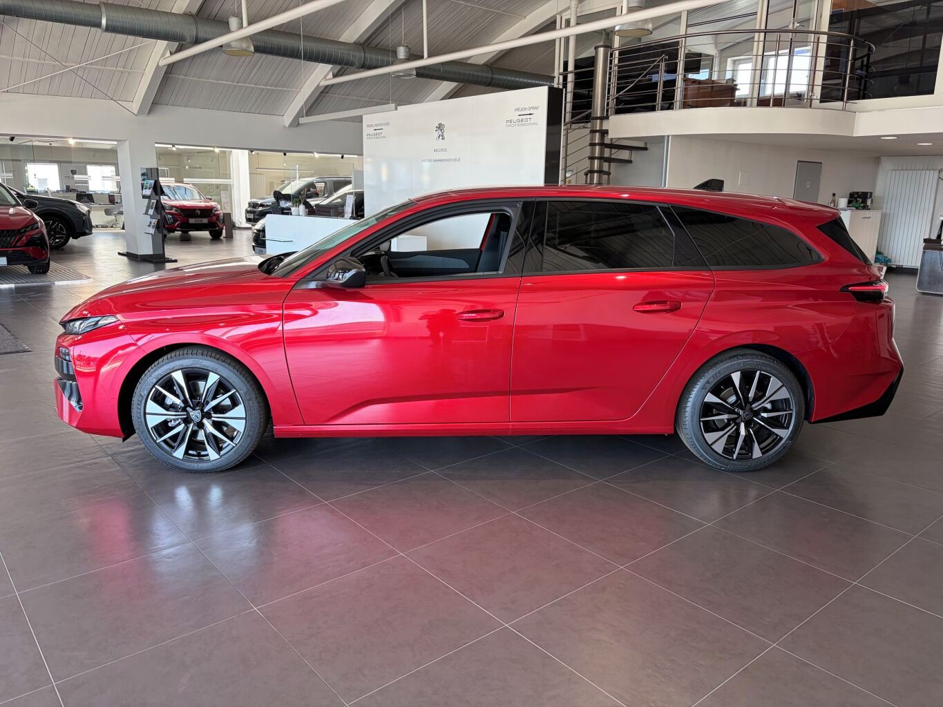 Peugeot 308, SW ALLURE Hybrid 145 e-DCS6 - - fotka 4