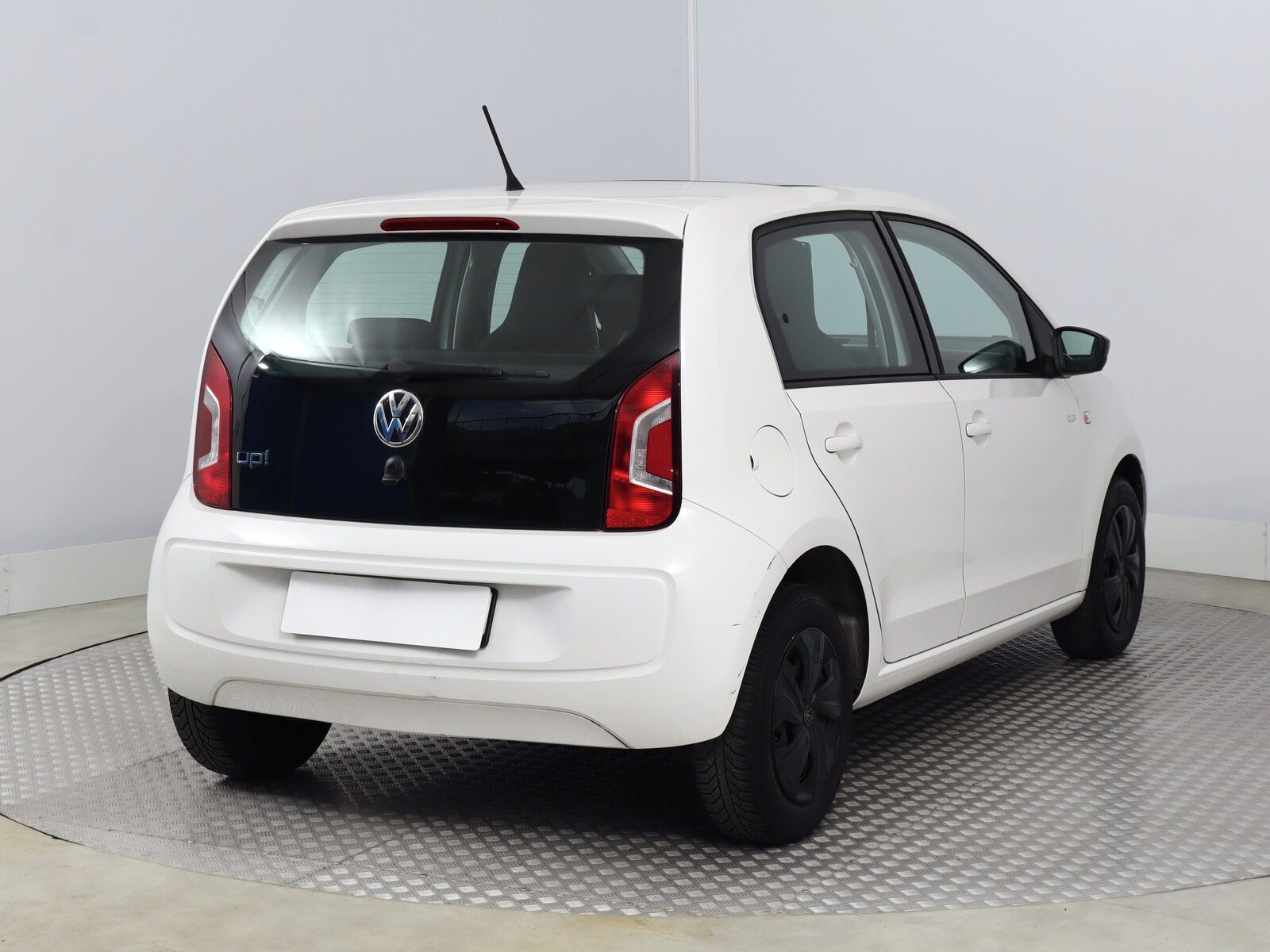 Volkswagen Up!, 1.0 MPI, Klima, El. okna - fotka 5