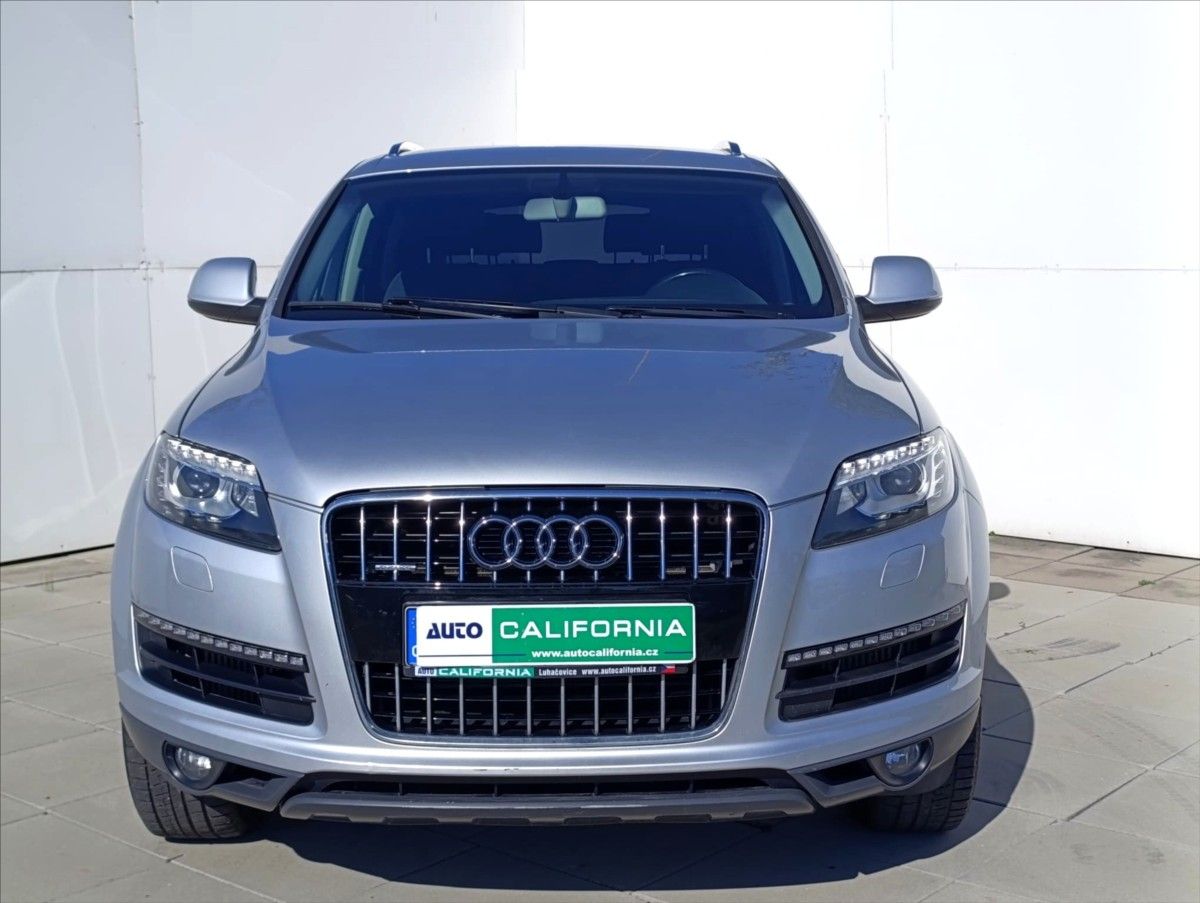 Audi Q7, 3,0 TDi Quattro Autom.7Míst ČR - fotka 3