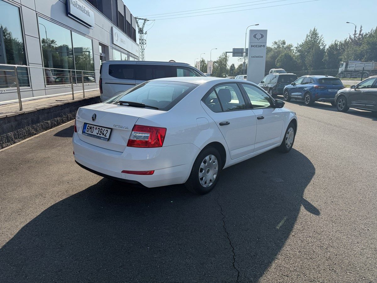 Škoda Octavia - fotka 3
