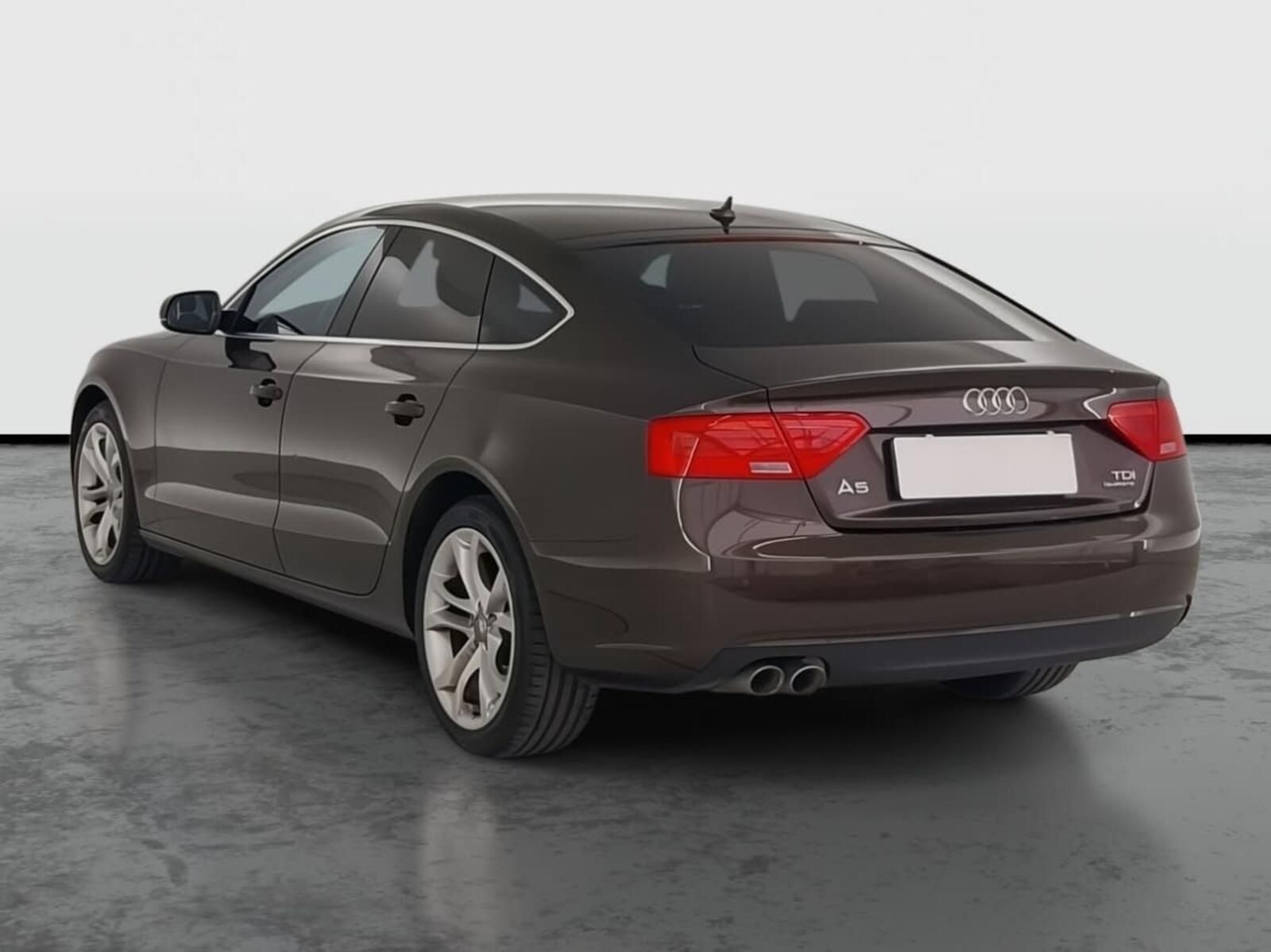 Audi A5, 2.0 TDI, 4X4, Automat - fotka 4