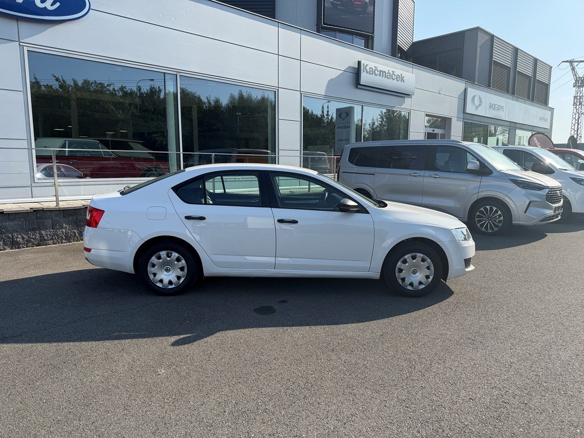 Škoda Octavia - fotka 2