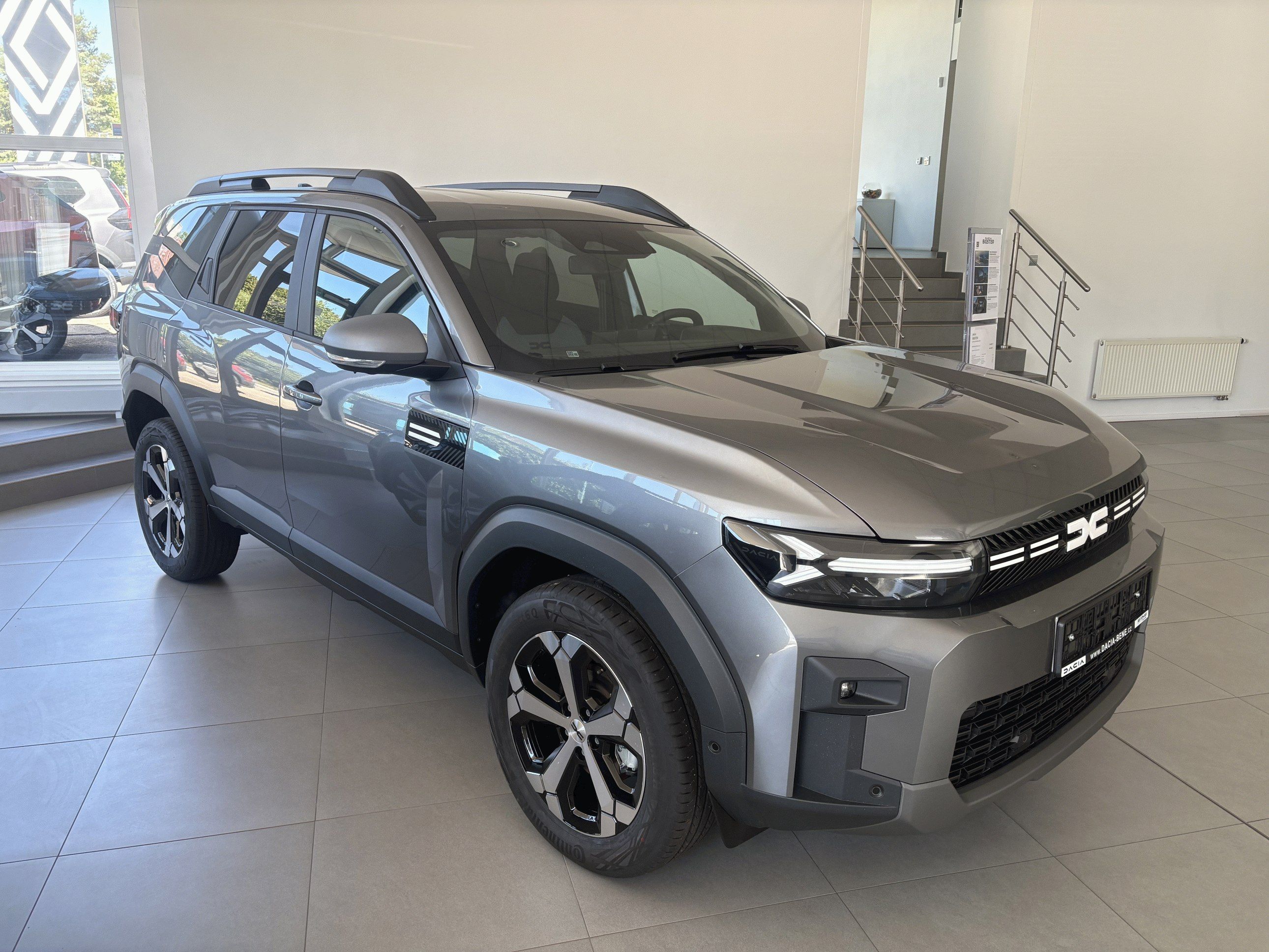 Dacia Bigster, Journey mildhybrid 140