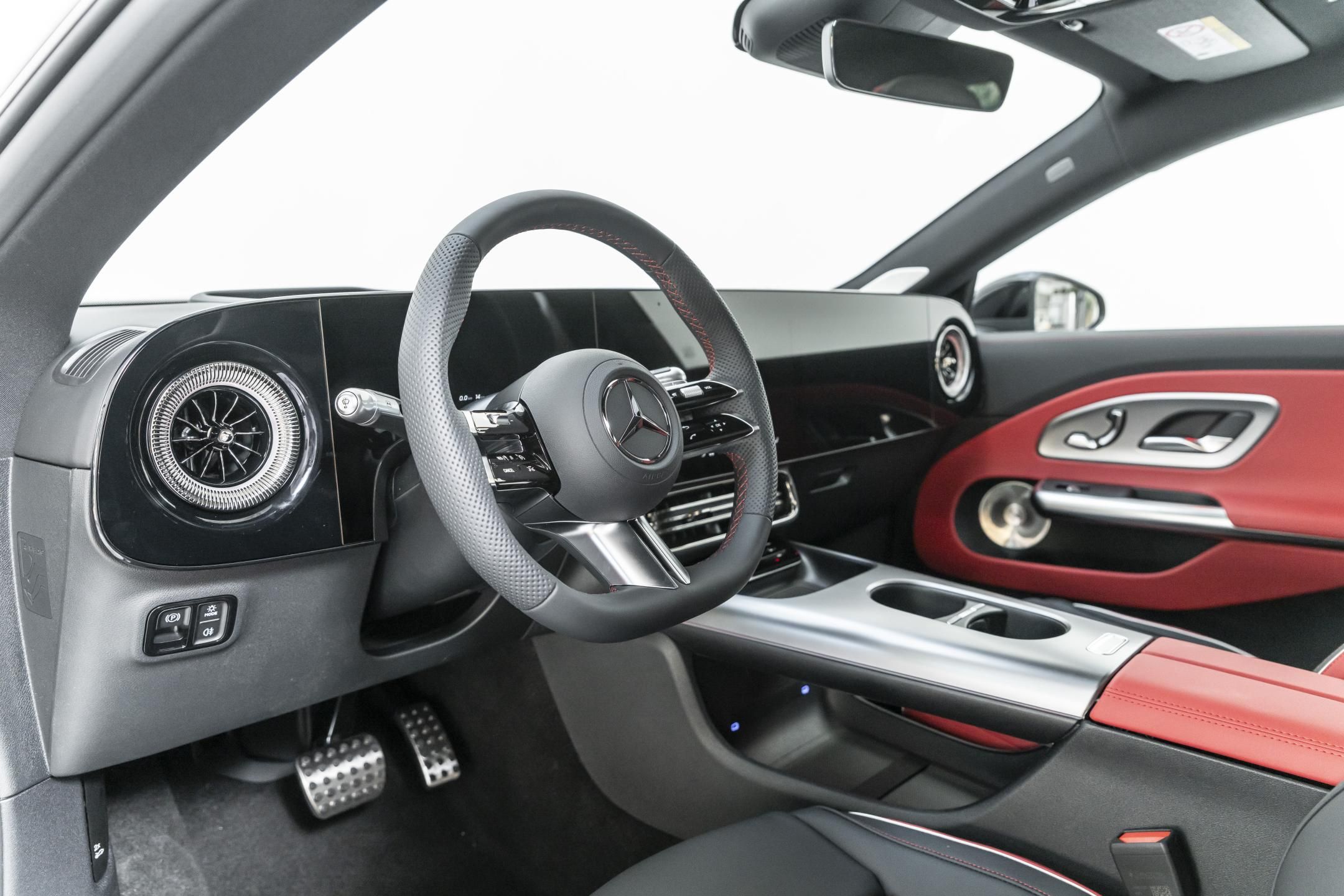 Mercedes-Benz CLA, 220 AMG*4MATI*Superscreen*Pano - fotka 6