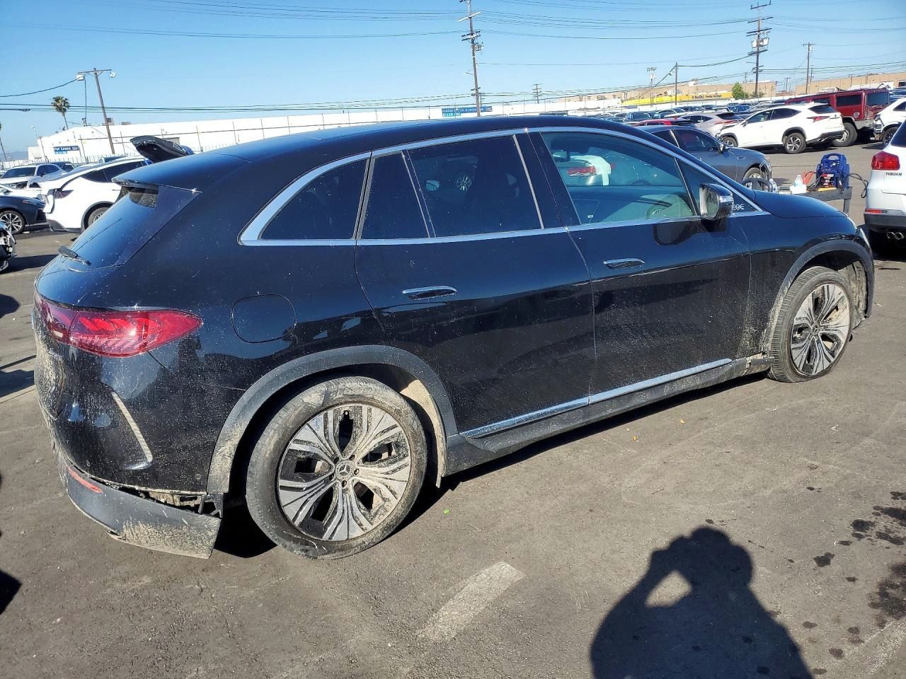 Mercedes-Benz EQE, Auto na cestě - fotka 3