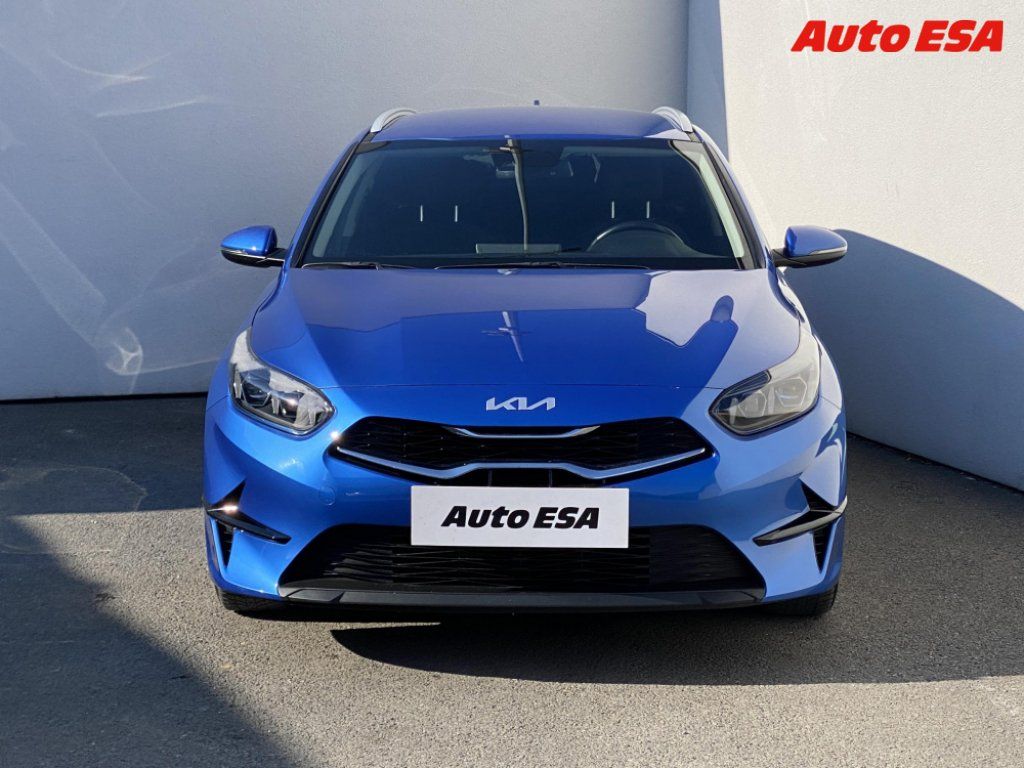 Kia Cee´d, 1.6 GDi - fotka 2