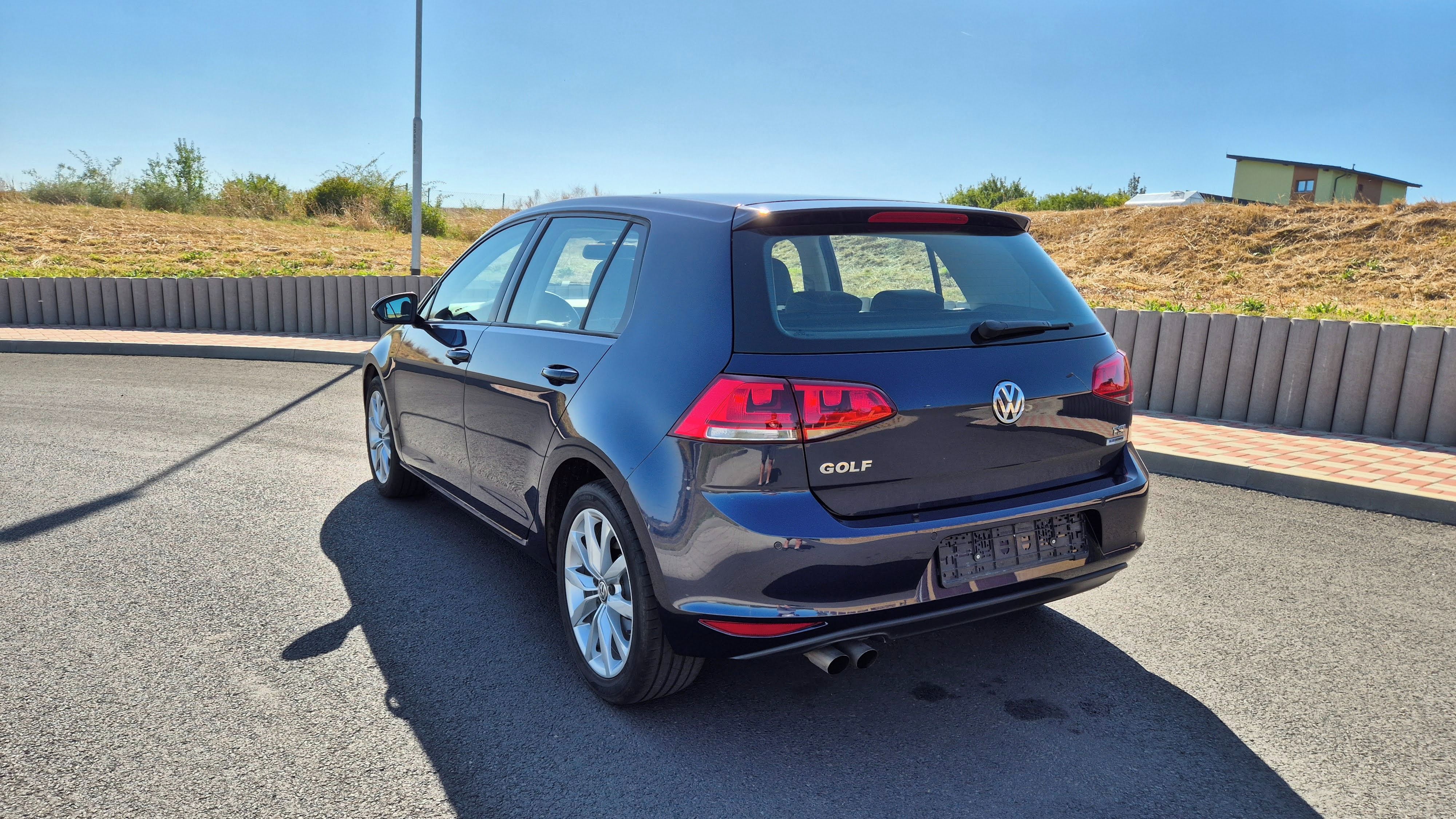 Volkswagen Golf, 1,4tsi 92kw Highline,servis VW - fotka 6