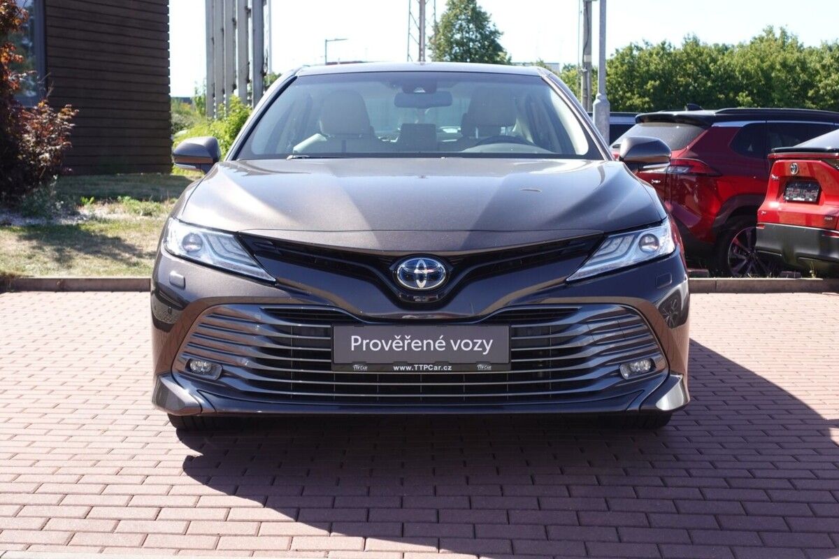 Toyota Camry, 2,5 HSD Executive - fotka 2