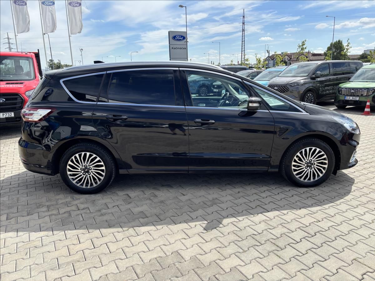 Ford S-MAX, 2,5 HEV 140kW Titanium - fotka 6