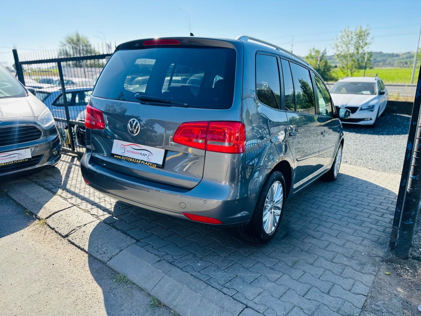 Volkswagen Touran, 2.0TDi WEBASTO,NAVI,SERVIS - fotka 6