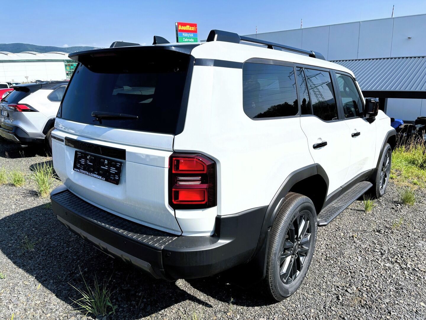 Toyota Land Cruiser, Executive Skyview - fotka 6