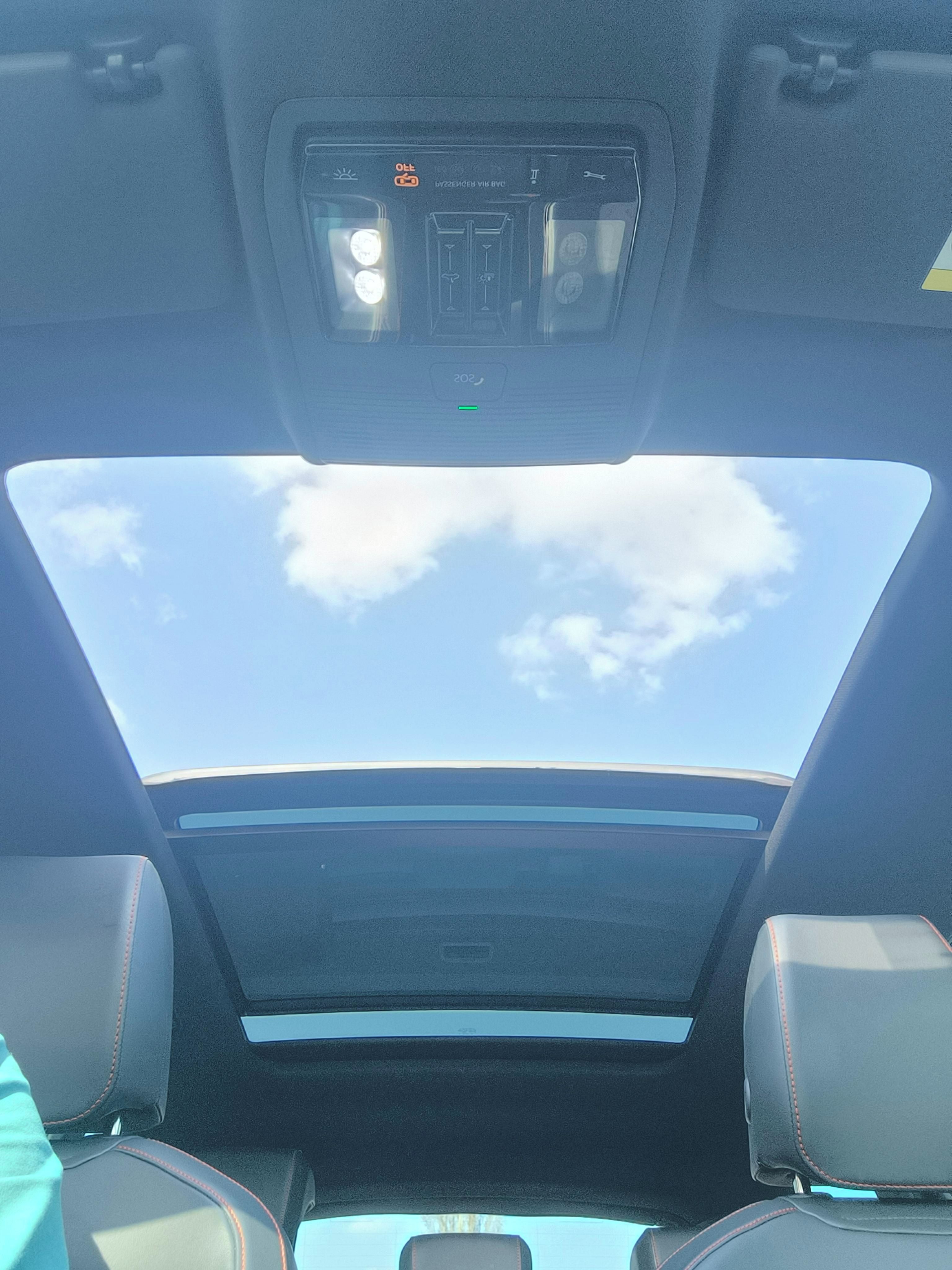 Seat Leon, FR 110kw 175 tis km - fotka 5