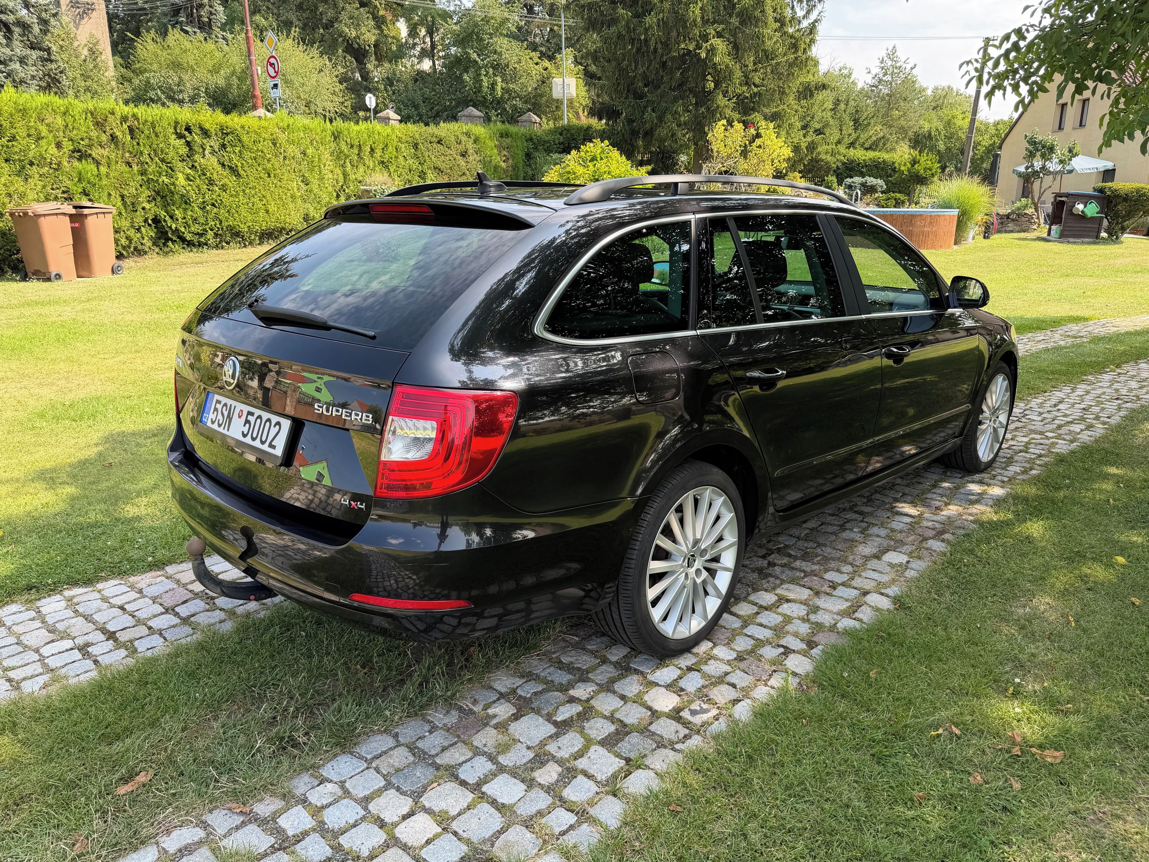 Škoda Superb, 2.0 TDI, DSG, 4x4, panorama - fotka 6
