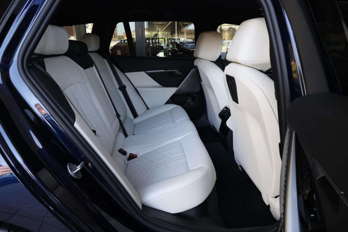 BMW Řada 5, 540d xDrive Touring - fotka 6