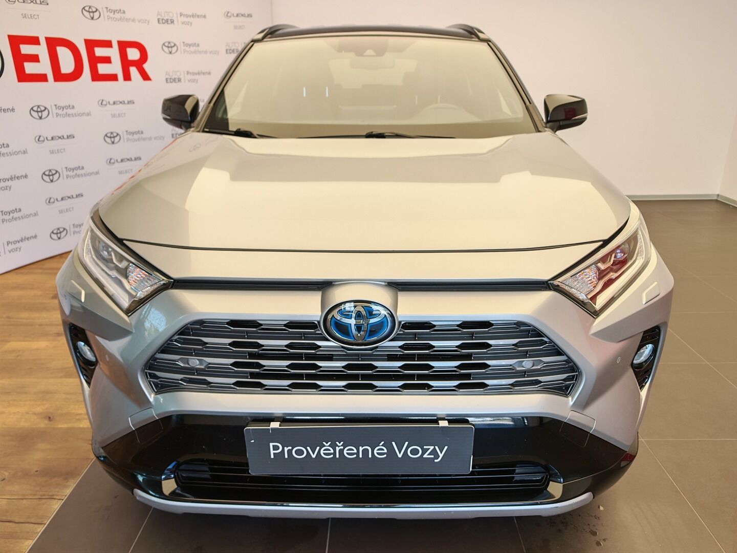 Toyota Rav4, 2.5 Hybrid Selection 4WD - fotka 2