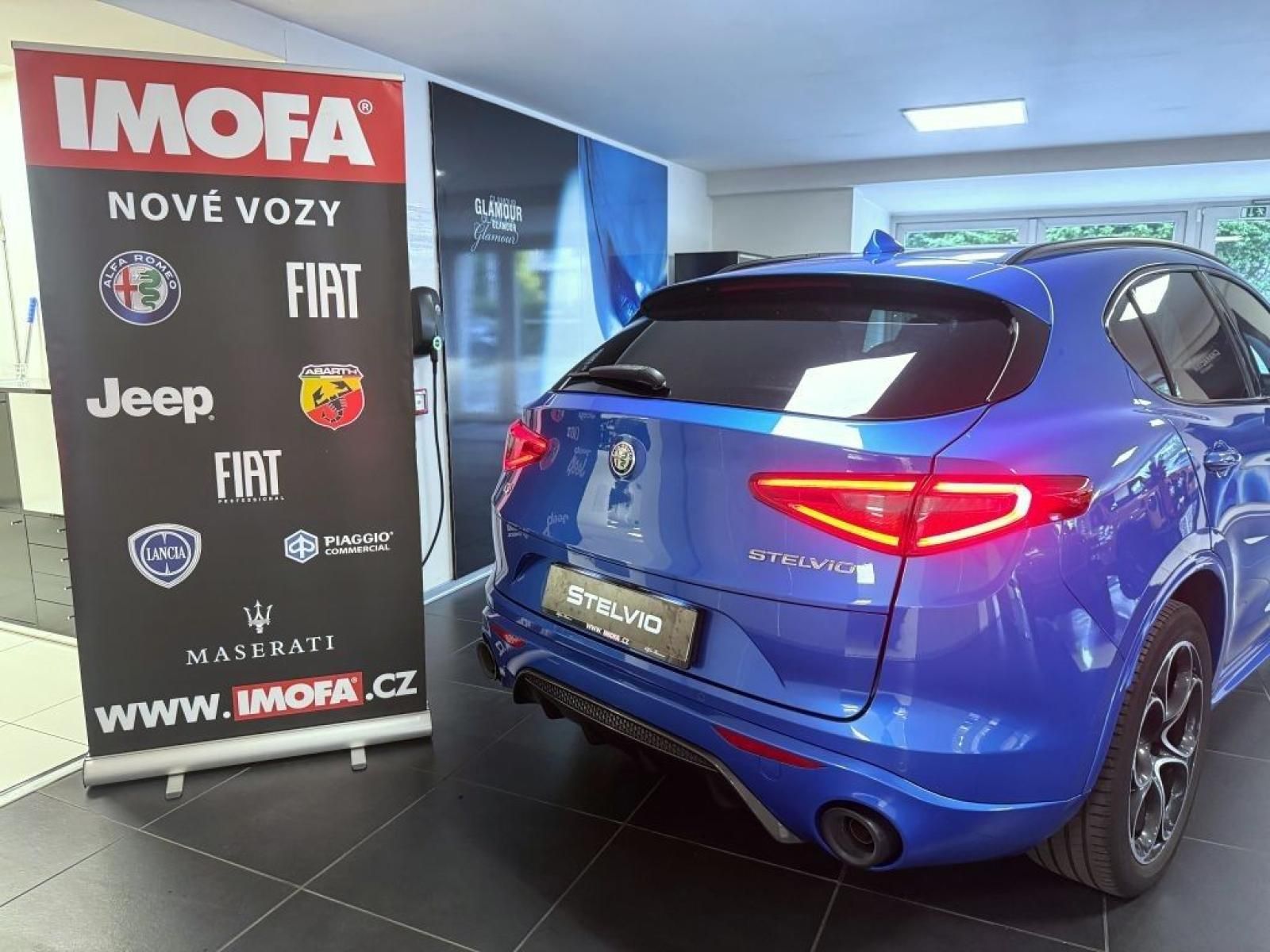 Alfa Romeo Stelvio, 2.0T 280k AT8 ZF Q4 4x4 Veloce - fotka 5