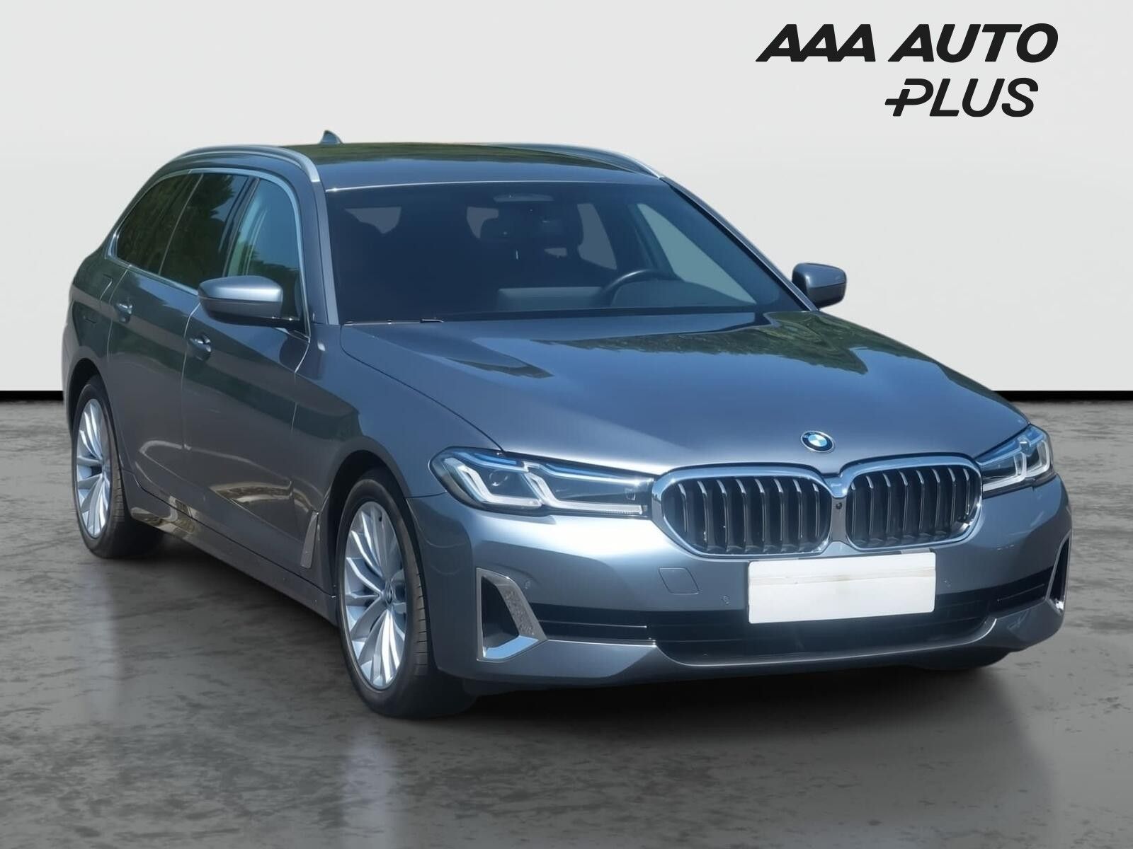 BMW Řada 5, 530e xDrive, Luxury Line