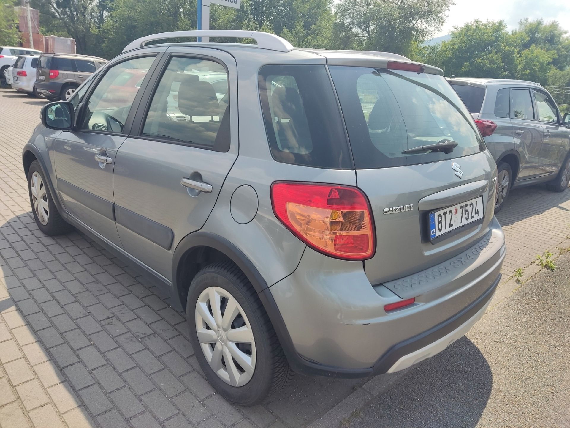 Suzuki SX4, 1,6 VVt 4x2 - fotka 4