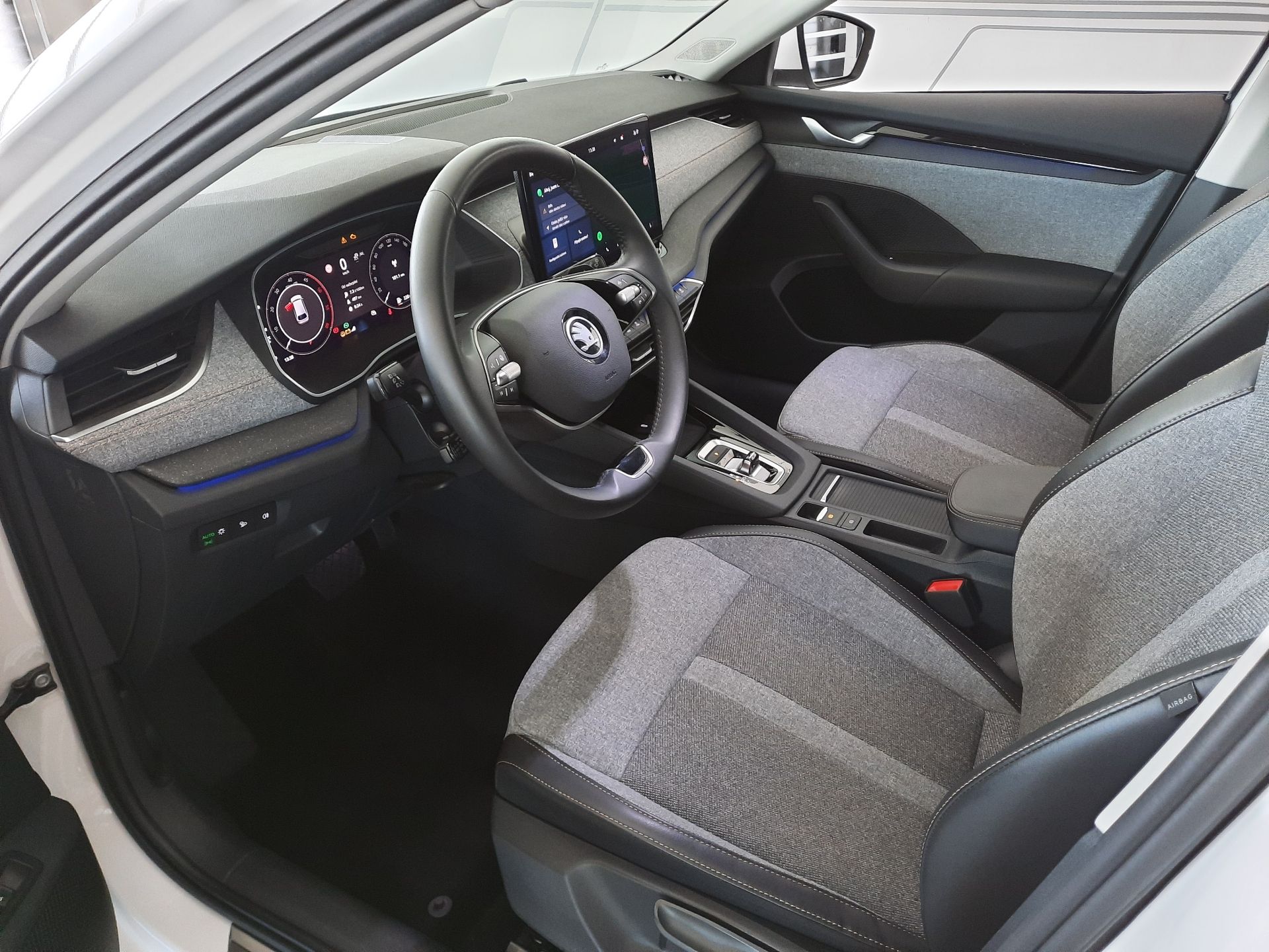 Škoda Octavia, Combi Selection 2.0 TDI (110kW - fotka 6