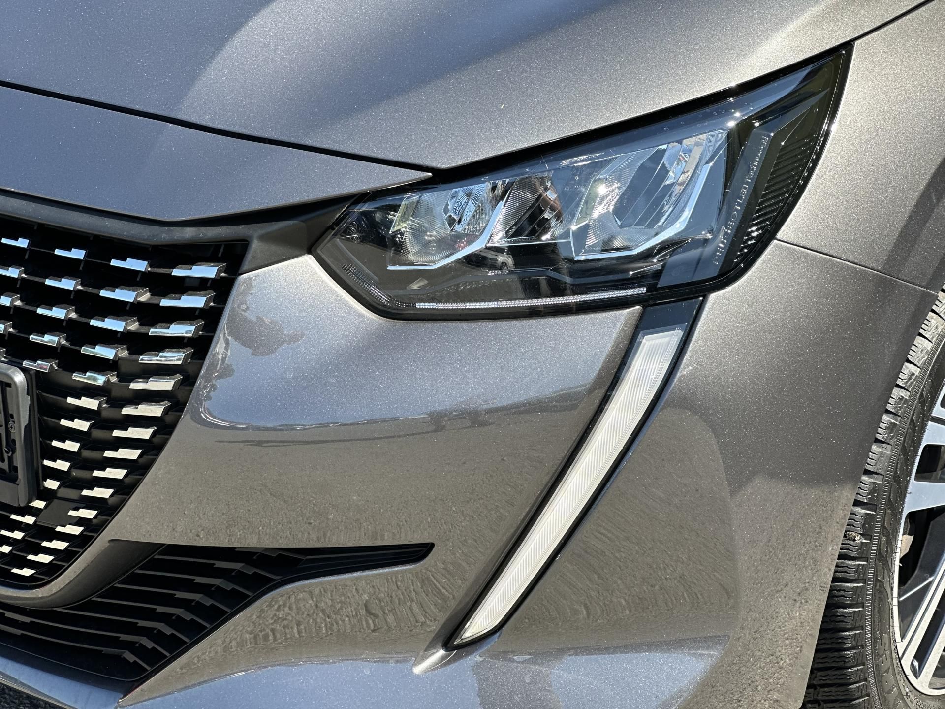 Peugeot 208, 1.2 PureTech ALLURE *AUTOMAT - fotka 5